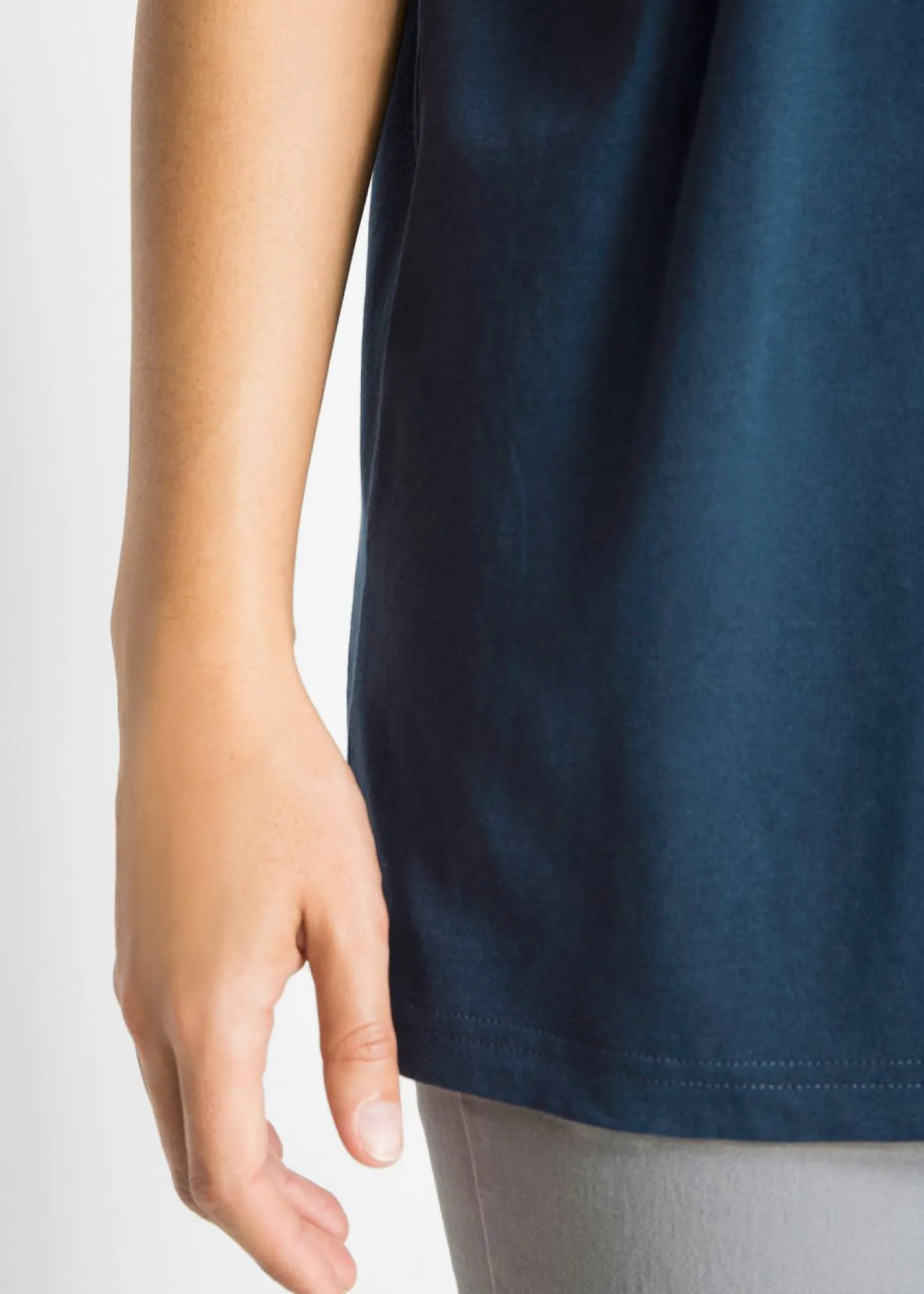 Mujer bonprix bonprix Camiseta larga ancha con cuello en V, manga corta (5 unidades)