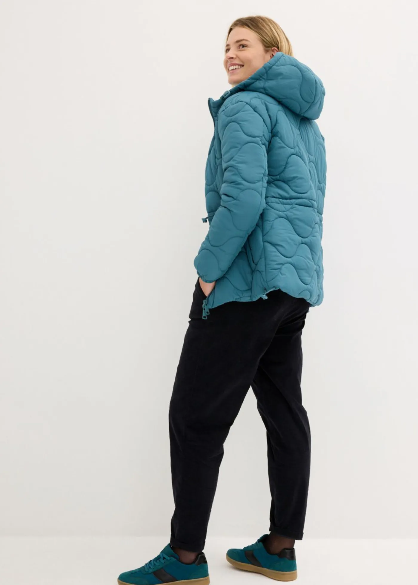 bonprix bonprix Básicos|Camisetas>Camiseta larga con cuello redondo, manga larga (5 unidades) Rosa claro/menta pastel/agua mate/morado/blanco