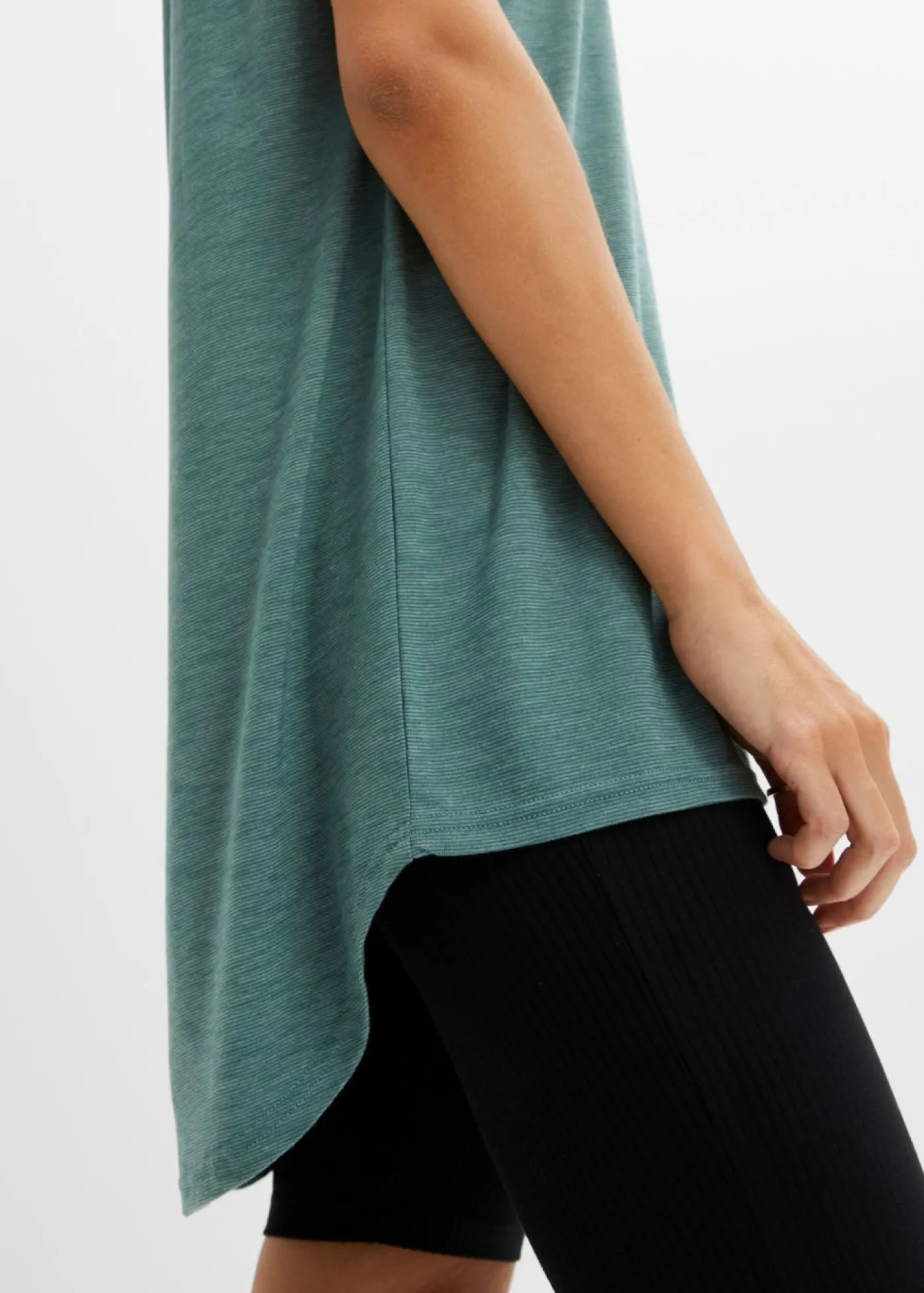 bonprix bonprix Camisetas>Camiseta larga de mezcla de viscosa Verde grisáceo