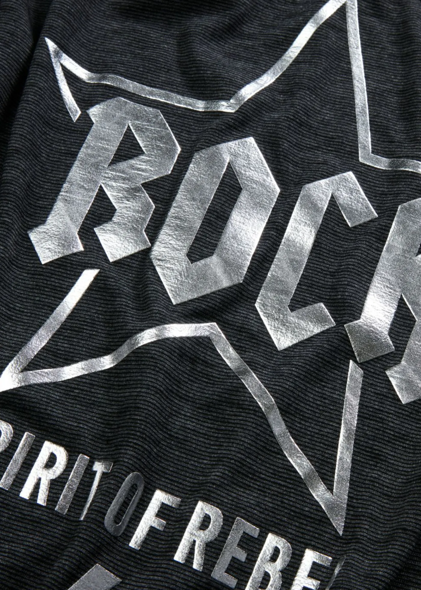 bonprix bonprix Camisetas>Camiseta larga de suave mezcla de viscosa Negro estampado