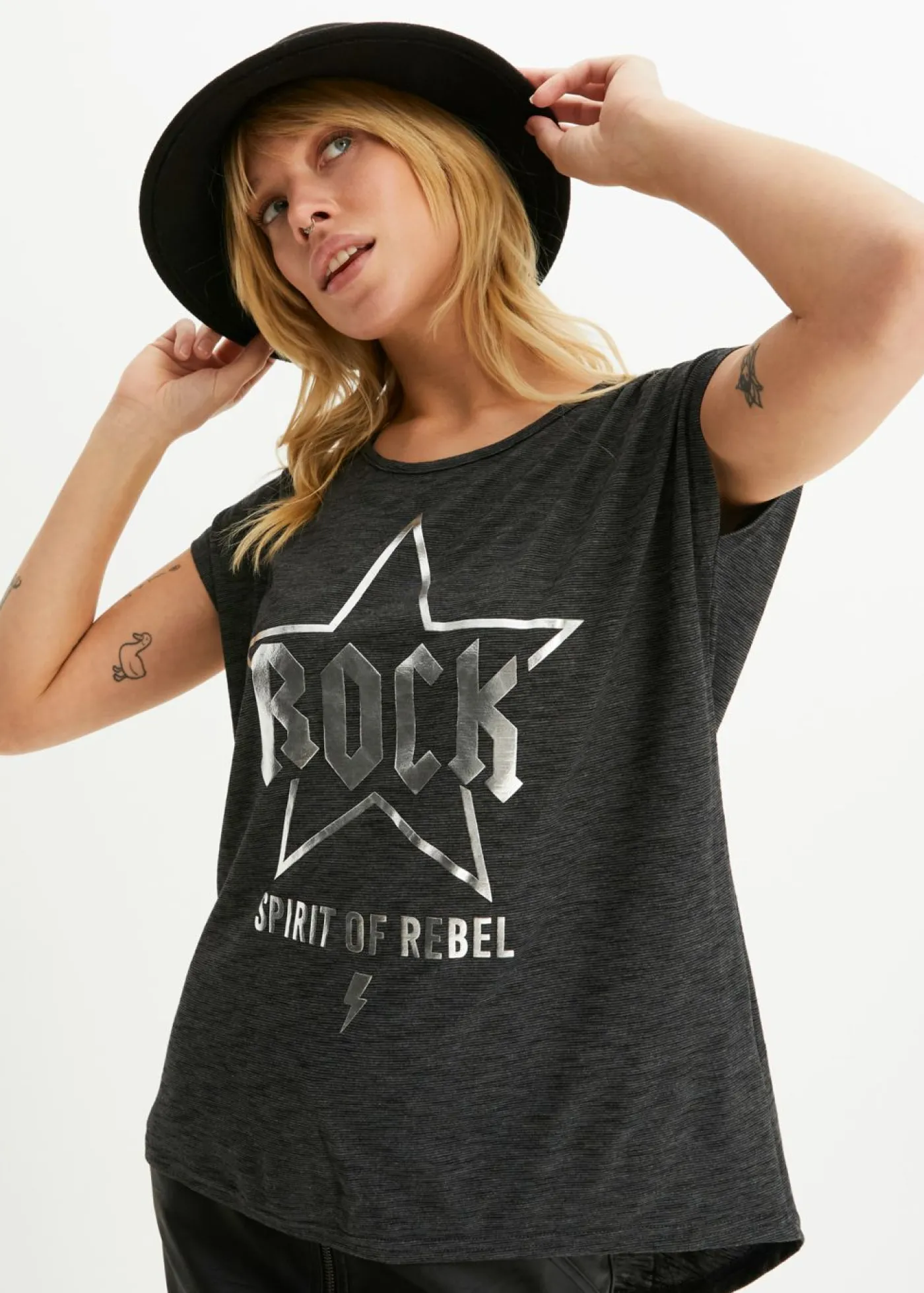 bonprix bonprix Camisetas>Camiseta larga de suave mezcla de viscosa Negro estampado