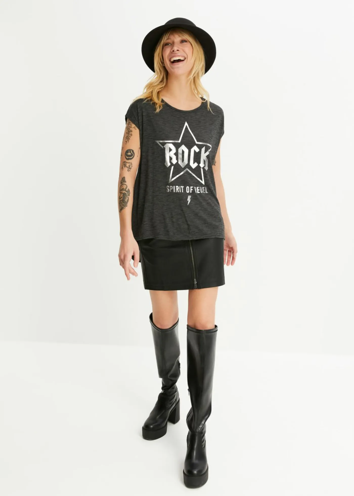 bonprix bonprix Camisetas>Camiseta larga de suave mezcla de viscosa Negro estampado