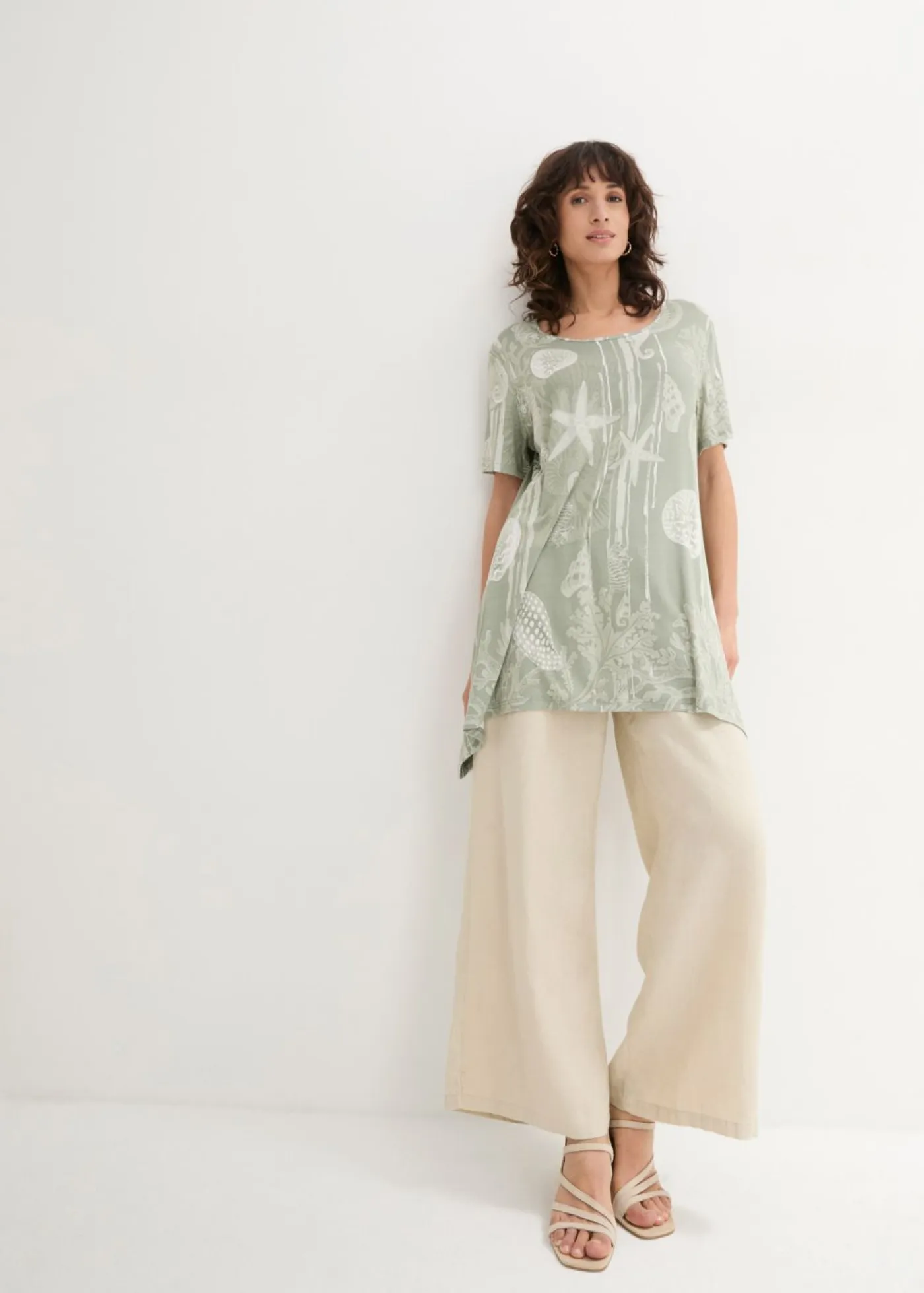 bonprix bonprix Camisetas>Camiseta larga de suave mezcla de viscosa Verde agua/blanco estampado