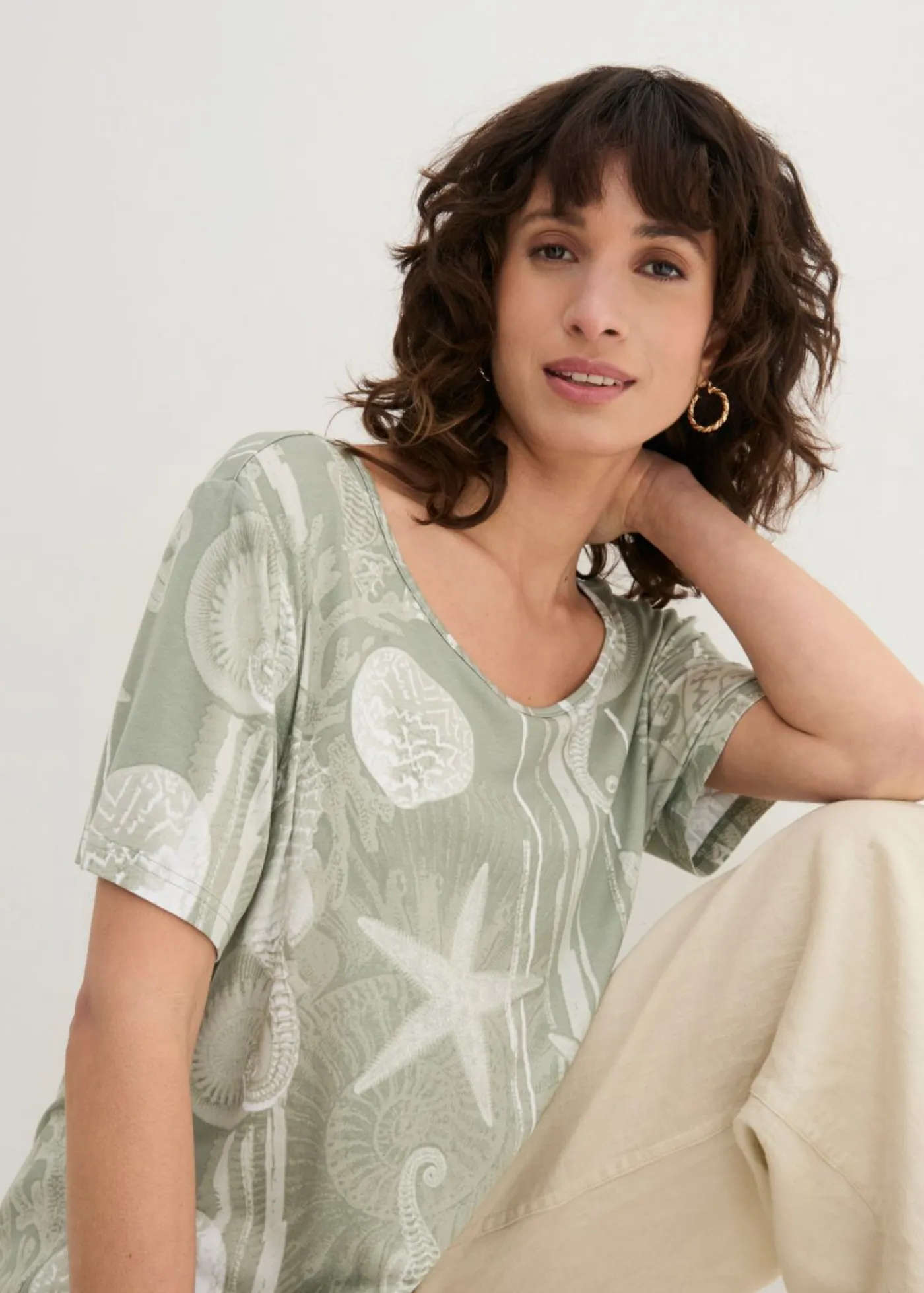 bonprix bonprix Camisetas>Camiseta larga de suave mezcla de viscosa Verde agua/blanco estampado