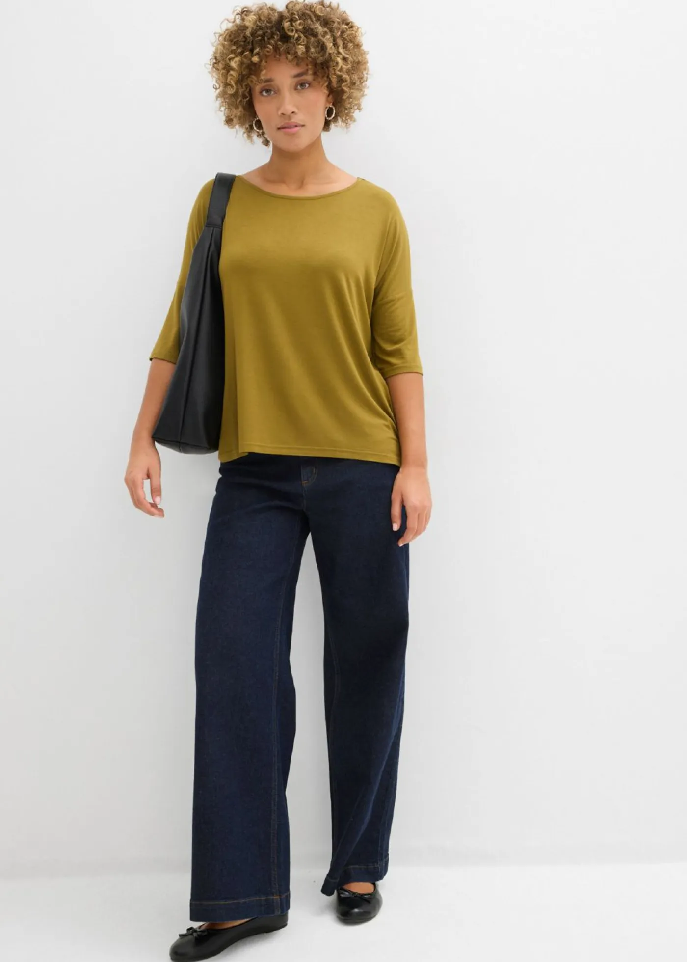 bonprix bonprix Camisetas|Novedades>Camiseta tipo boxy de mezcla de viscosa suave Verde-natural