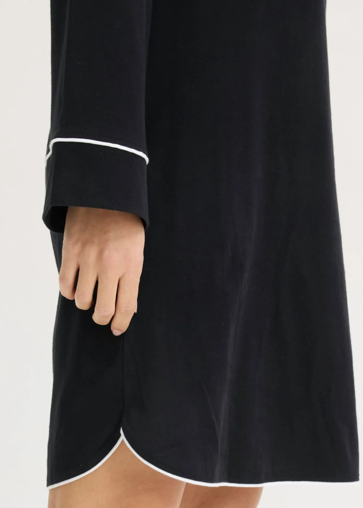 bonprix bonprix Ropa Para Dormir>Camisón de algodón suave Negro