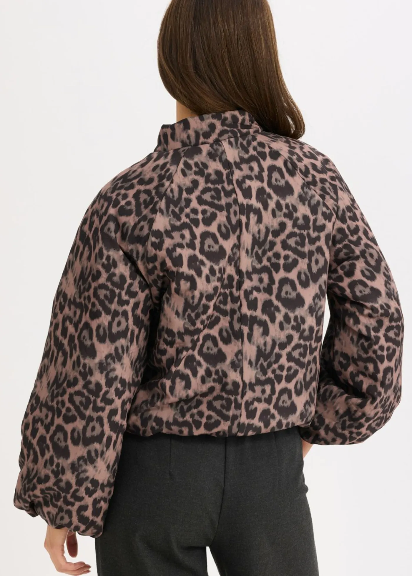 bonprix bonprix Chaquetas Y Abrigos>Cazadora acolchada Marrón con estampado de leopardo