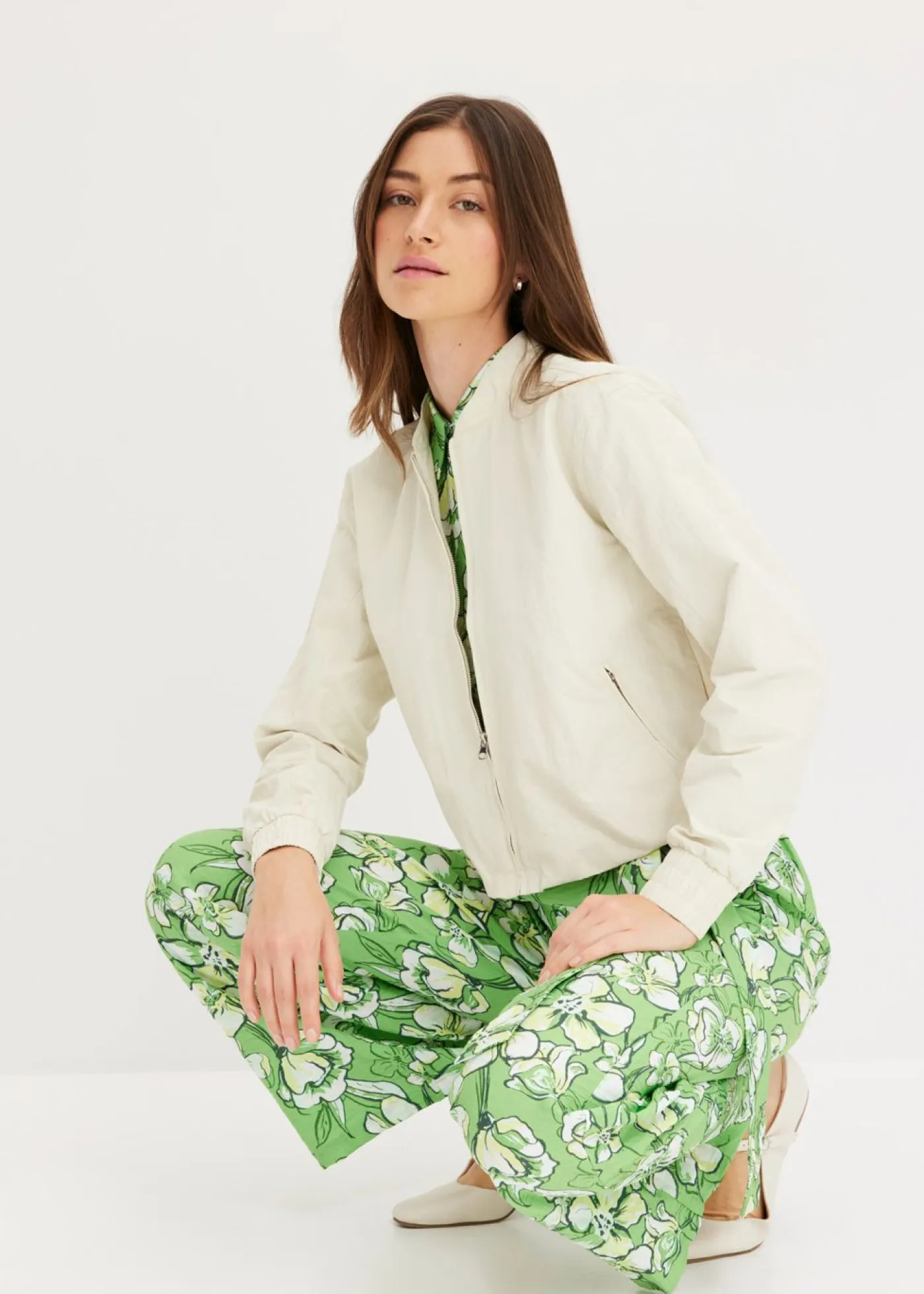 Mujer bonprix bonprix Cazadora corta y suave