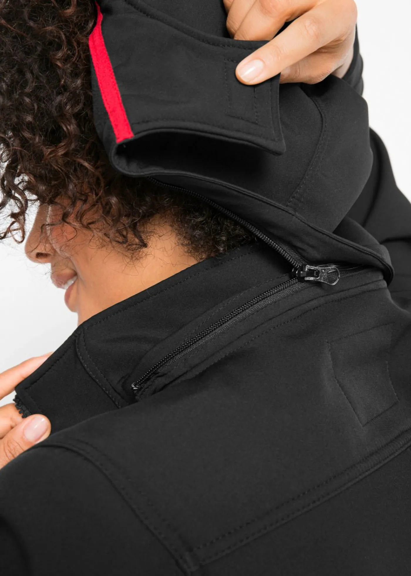 bonprix bonprix Ropa Para El Aire Libre|Ropa Deportiva>Cazadora de tejido suave impermeable Negro