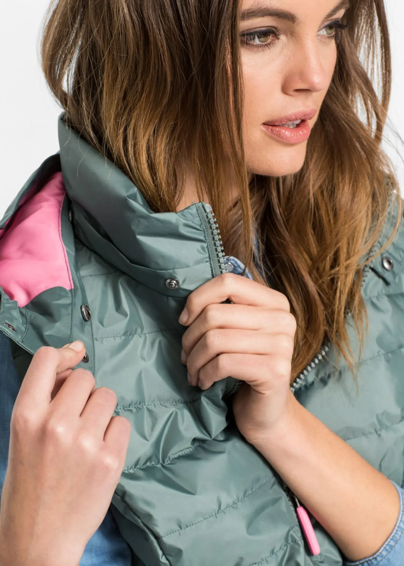 bonprix bonprix Chaquetas Y Abrigos>Chaleco acolchado con capucha Verde eucalipto-rosa