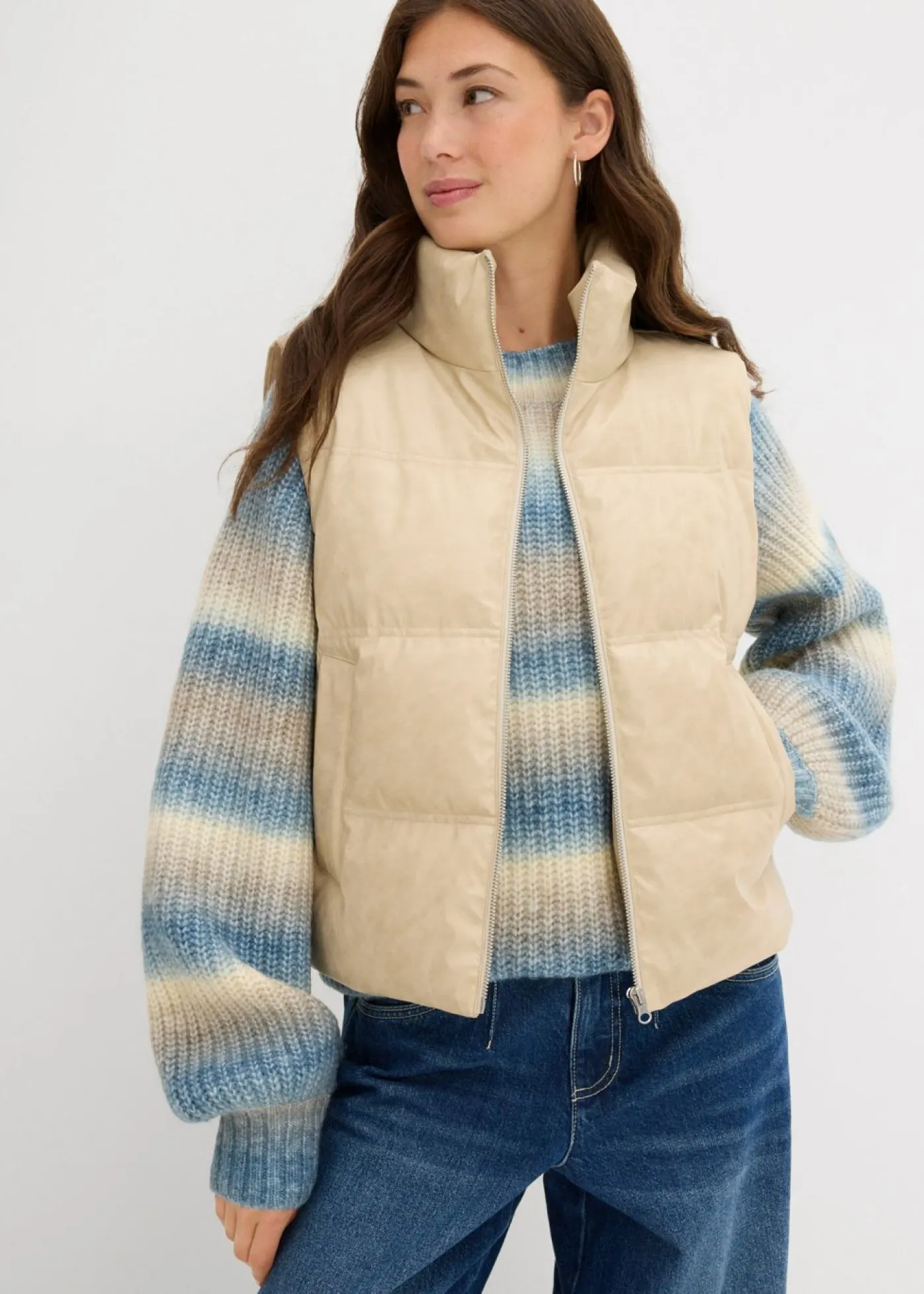 bonprix bonprix Chaquetas Y Abrigos>Chaleco acolchado de piel sintética Arena claro