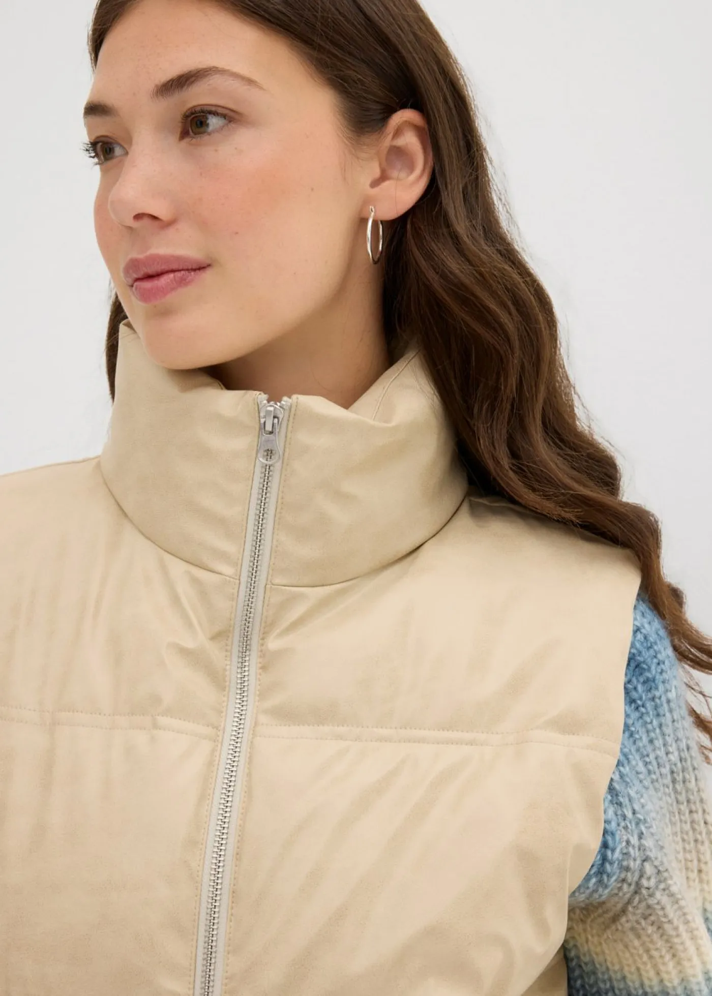 bonprix bonprix Chaquetas Y Abrigos>Chaleco acolchado de piel sintética Arena claro