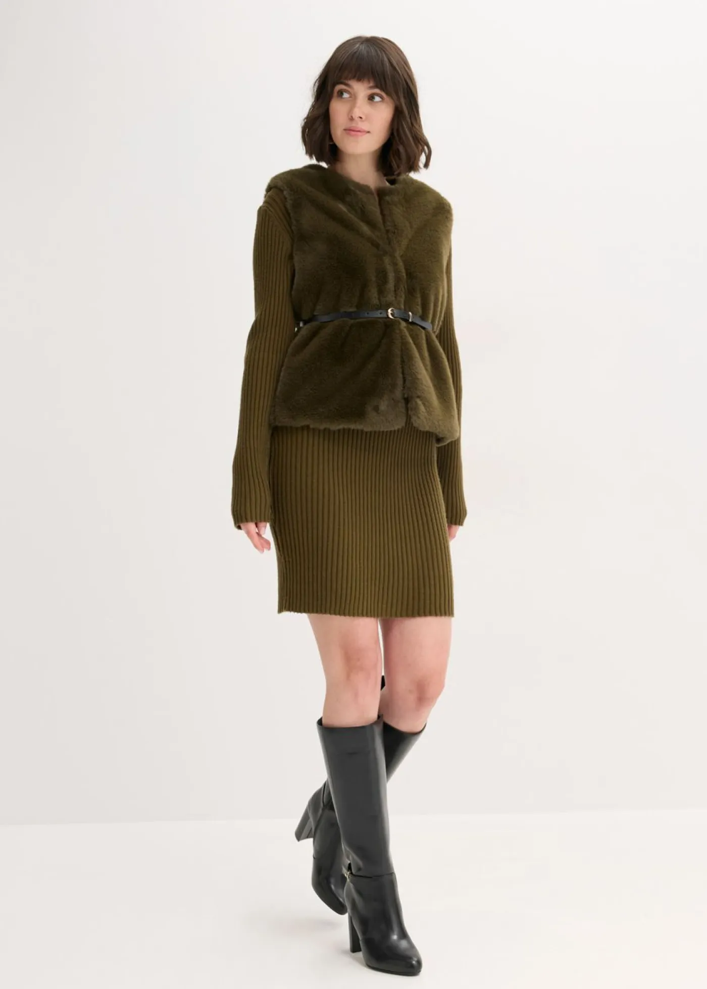 bonprix bonprix Chaquetas Y Abrigos>Chaleco de pelo sintético Verde oliva oscuro