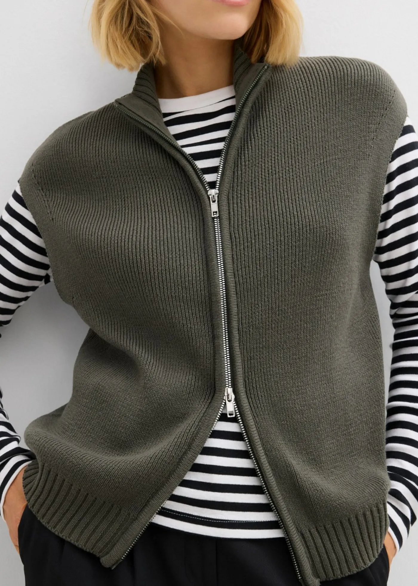 bonprix bonprix Chaquetas Y Abrigos|Ropa De Punto>Chaleco de punto antracita