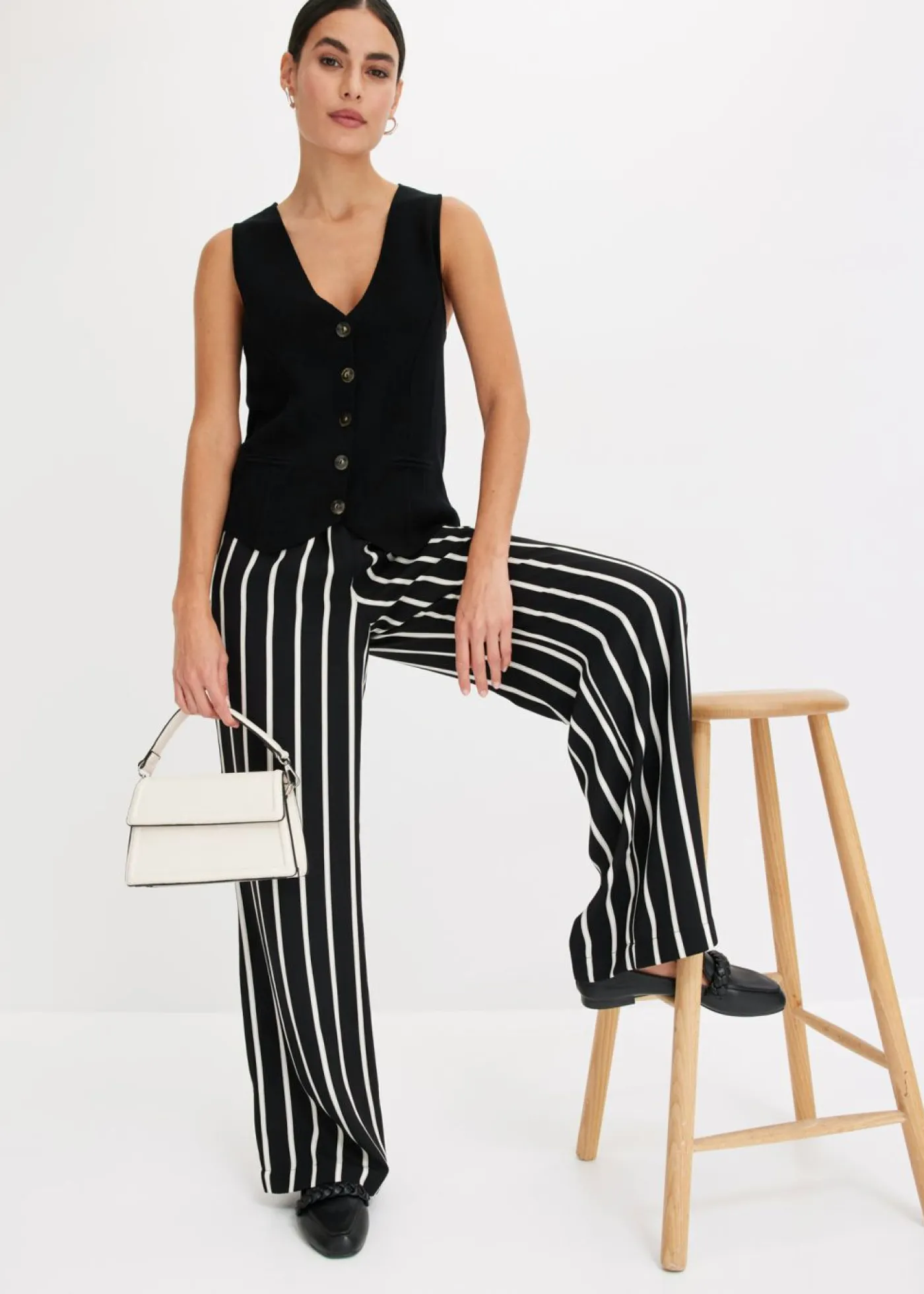 bonprix bonprix Chaquetas Y Abrigos|Ropa De Punto>Chaleco de punto Negro