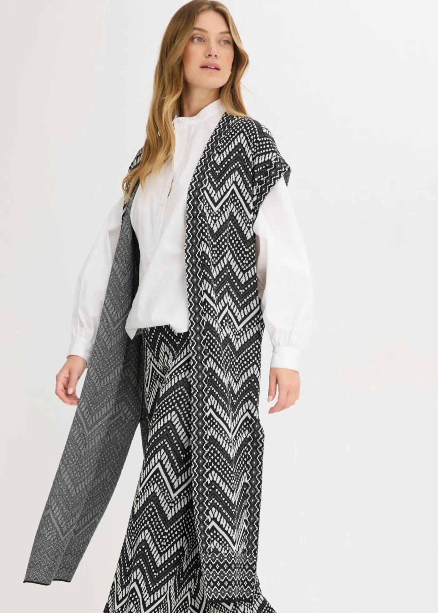 bonprix bonprix Chaquetas Y Abrigos|Ropa De Punto>Chaleco de punto Negro-blanco