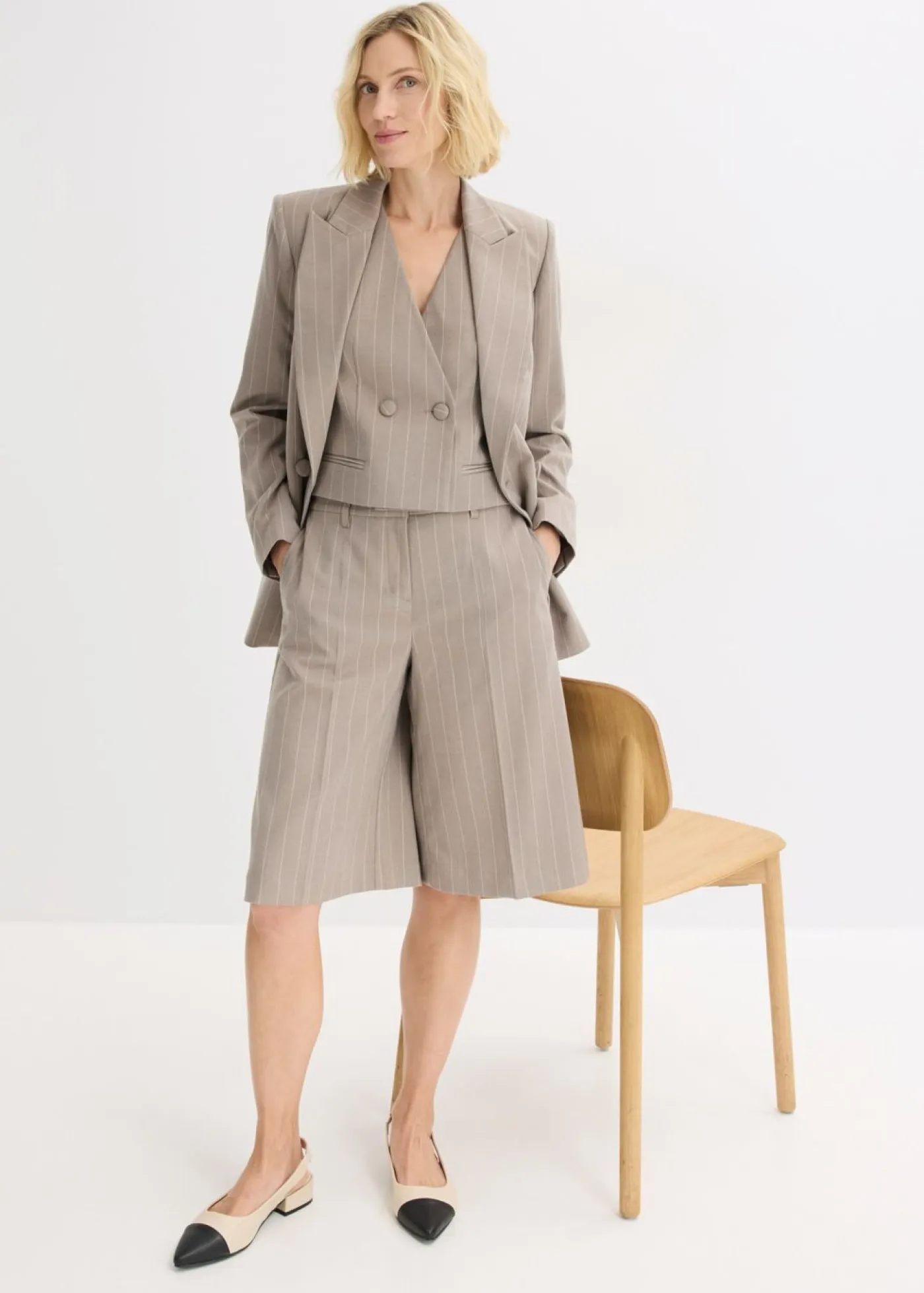 bonprix bonprix Chaquetas Y Abrigos>Chaleco de traje de raya diplomática Marrón grisáceo/blanco perla de rayas