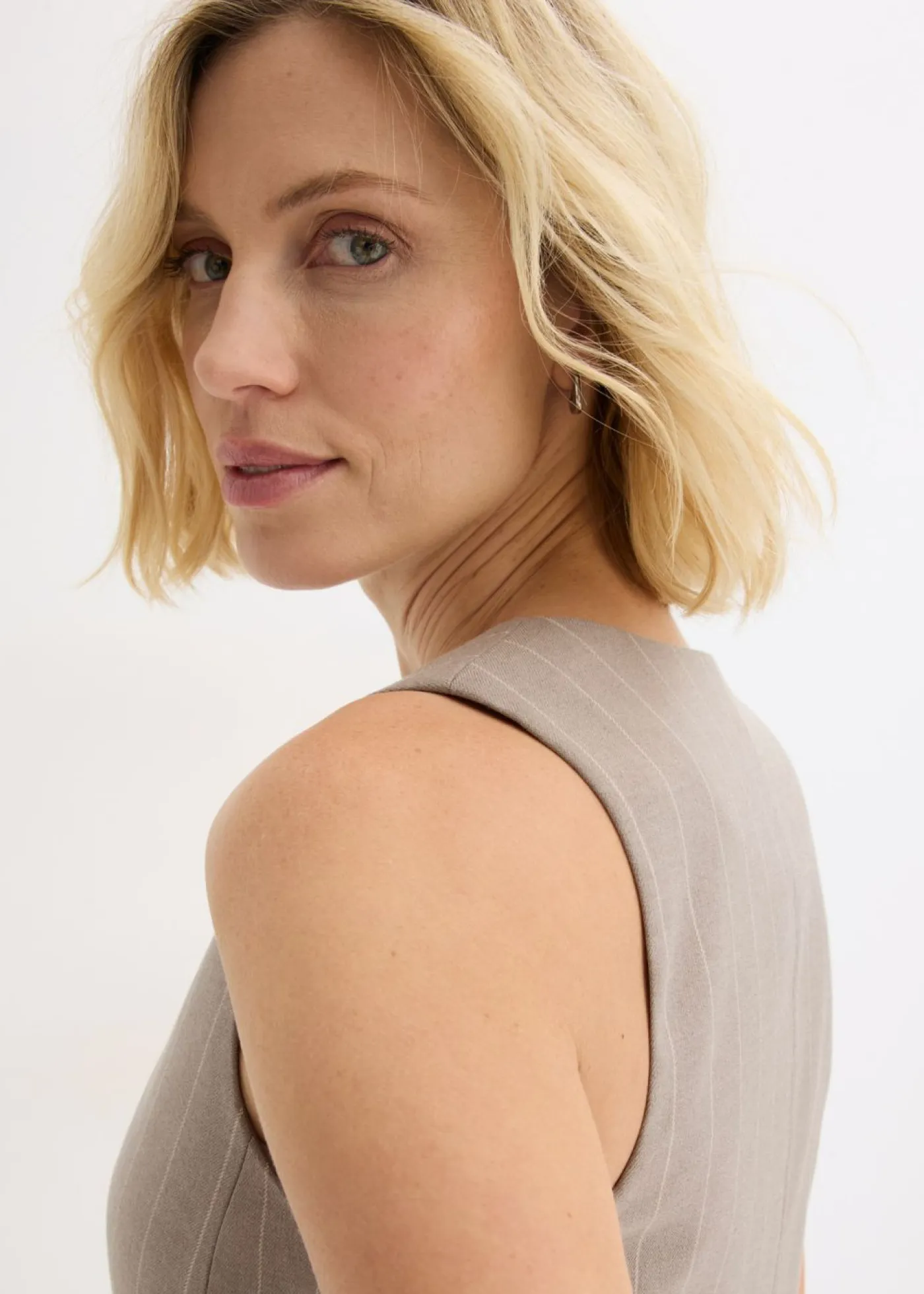 bonprix bonprix Chaquetas Y Abrigos>Chaleco de traje de raya diplomática Marrón grisáceo/blanco perla de rayas