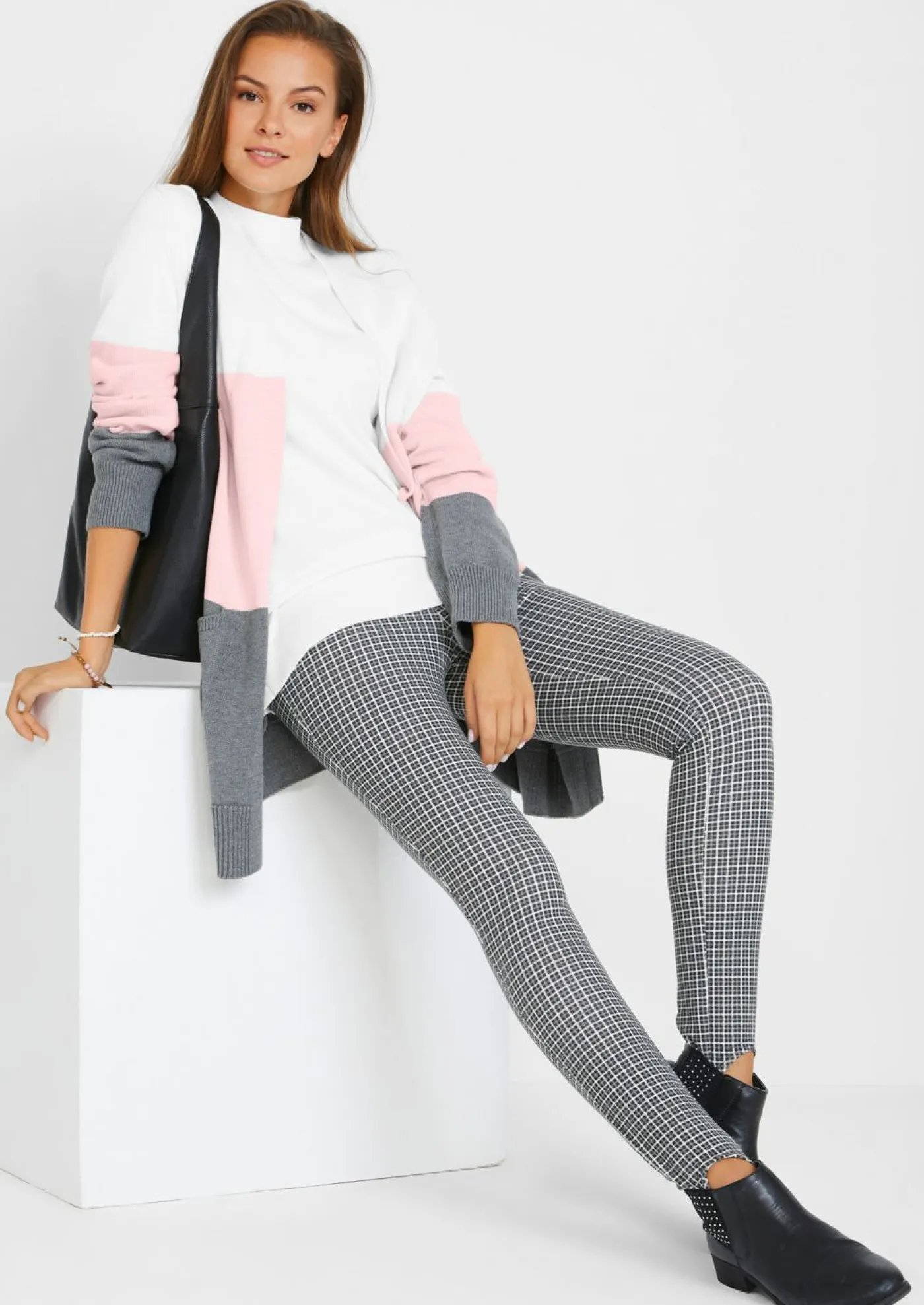 bonprix bonprix Jerséis|Ropa De Punto>Chaqueta ancha de punto con manga larga crema suave/gris moteado/rosa pálido rayas horizontales