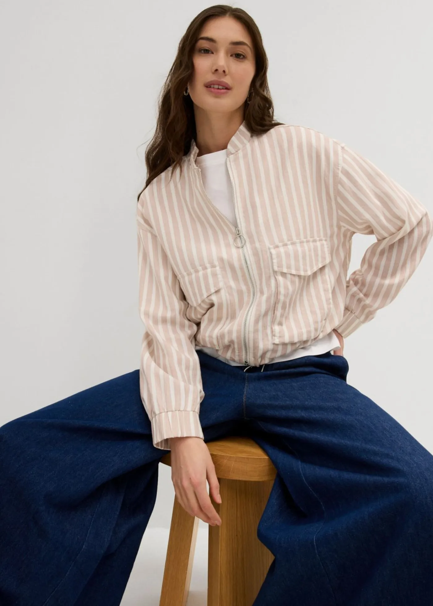 Mujer bonprix bonprix Chaqueta bomber con aspecto de lino