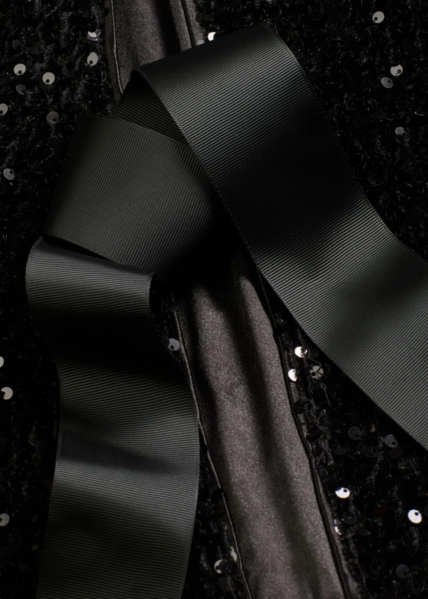 bonprix bonprix Chaquetas Y Abrigos>Chaqueta corta de lentejuelas Negro