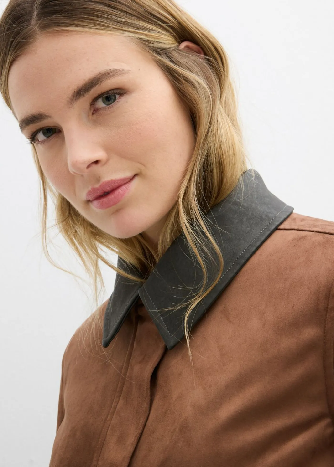 bonprix bonprix Chaquetas Y Abrigos|Novedades>Chaqueta de ante sintético Marrón castaño