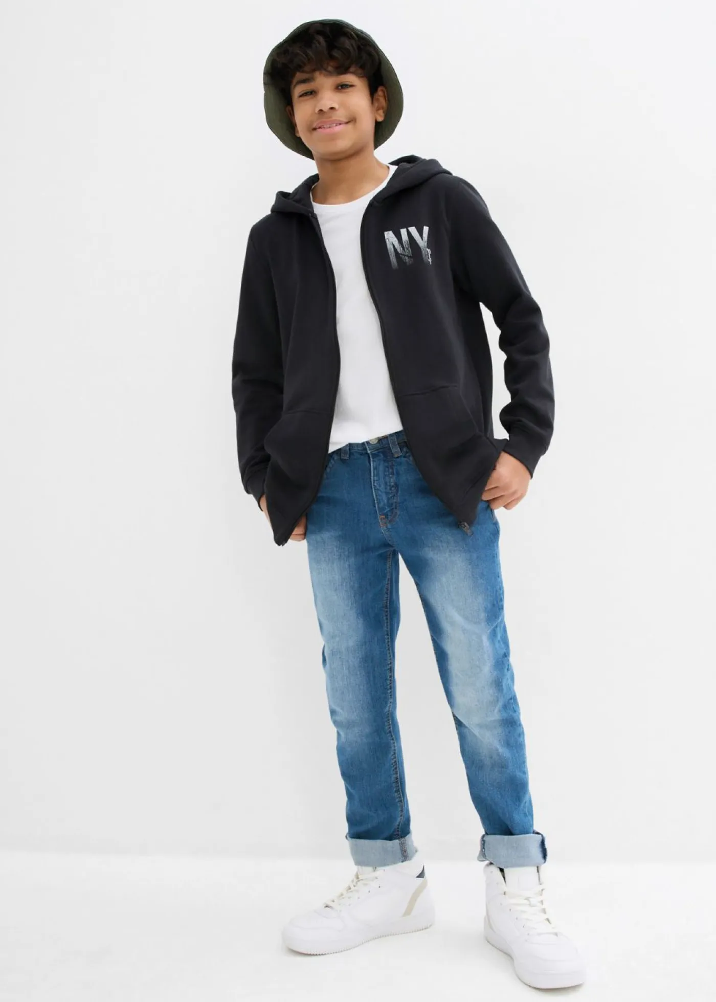 bonprix bonprix Ropa 9 A 16 Años·Sudaderas Y Jerséis>Chaqueta de chándal con capucha en suave mezcla de algodón Negro estampado