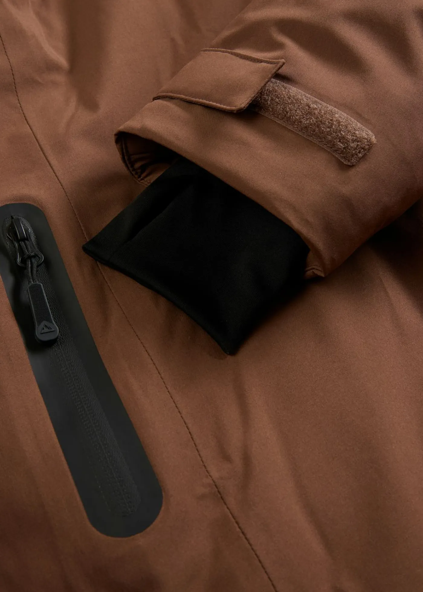 bonprix bonprix Ropa Para El Aire Libre|Ropa Deportiva>Chaqueta de esquí con protector antinieve Marrón claro