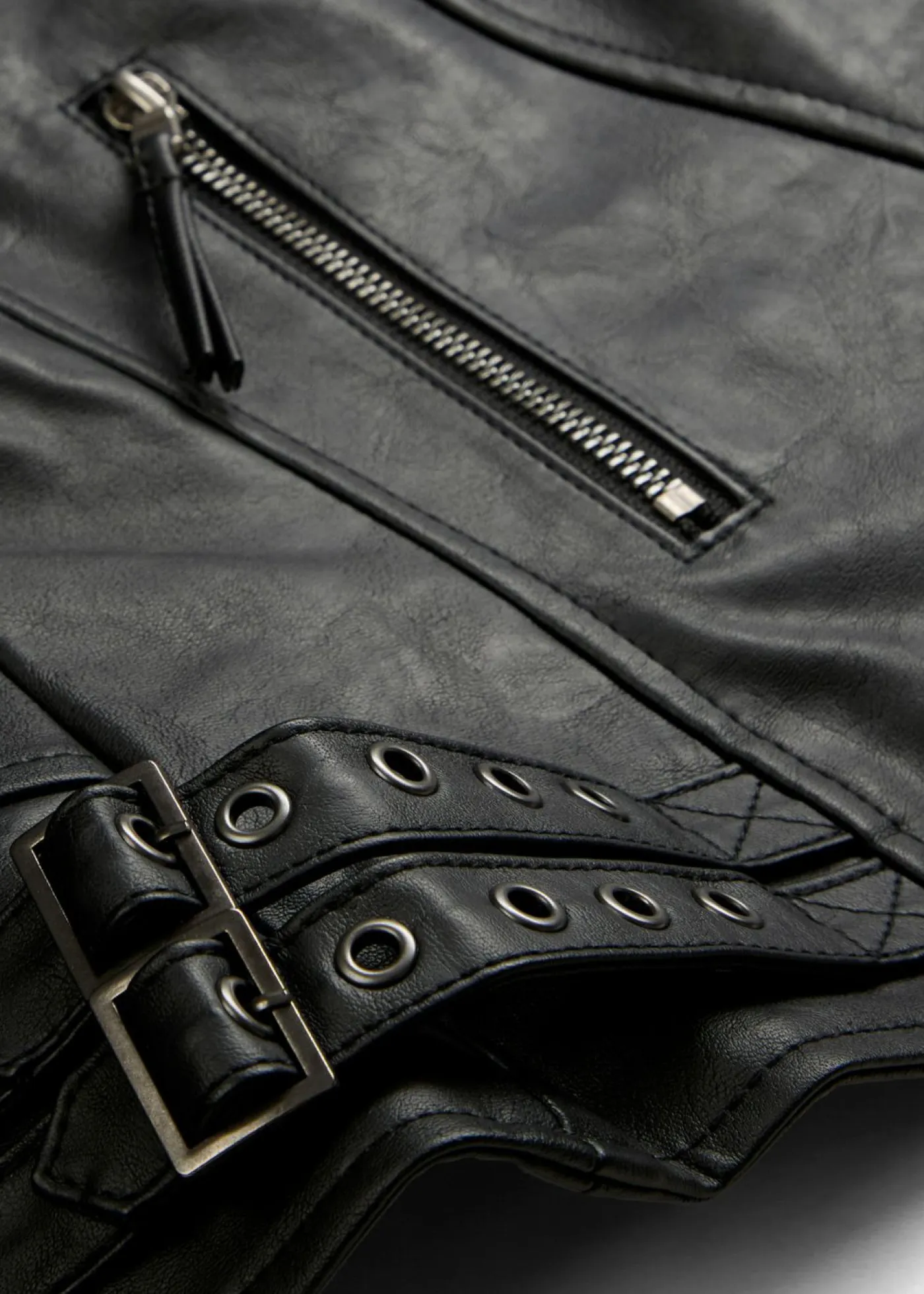 bonprix bonprix Chaquetas Y Abrigos>Chaqueta de piel sintética de viscosa pura Negro