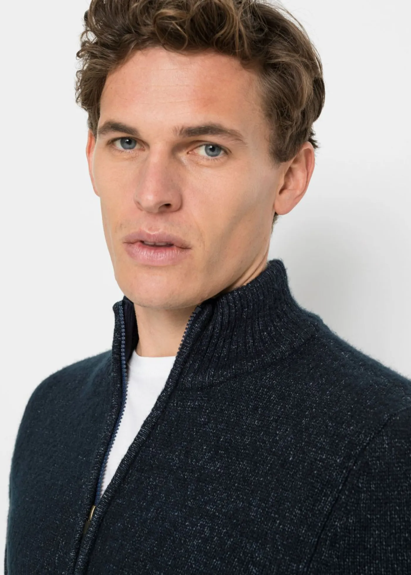 Hombre bonprix bonprix Chaqueta de punto con cuello alto