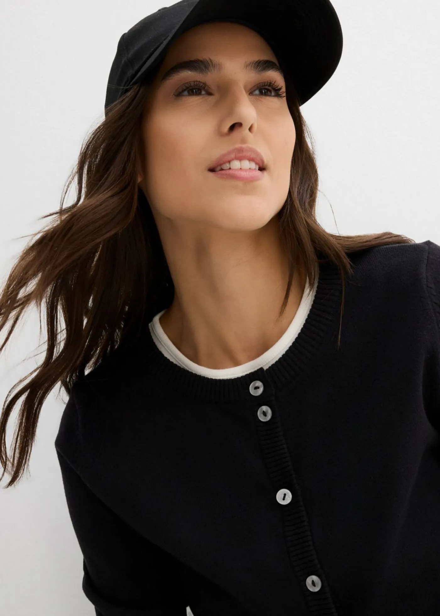 bonprix bonprix Básicos|Jerséis>Chaqueta de punto con cuello redondo Negro