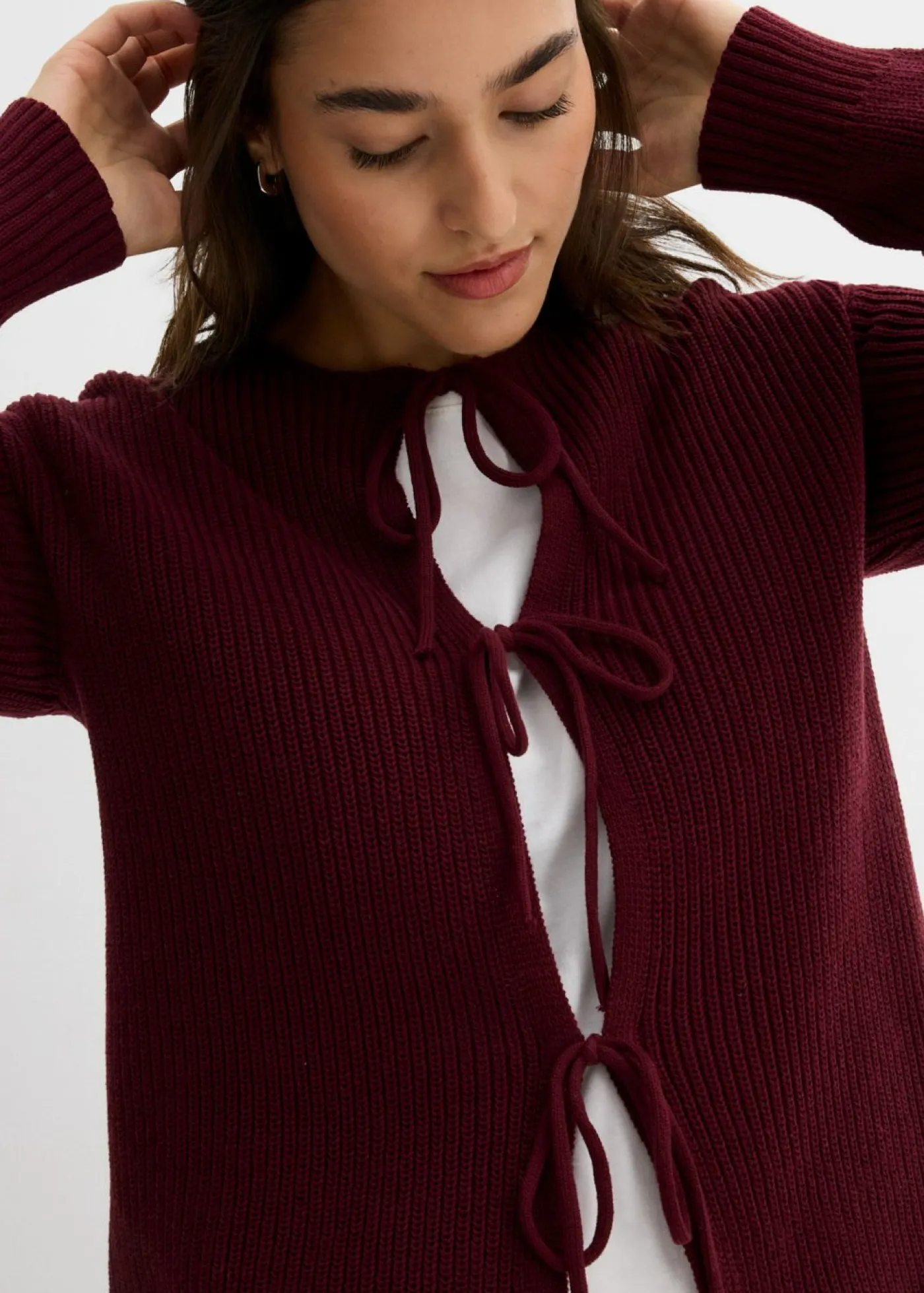 bonprix bonprix Jerséis|Ropa De Punto>Chaqueta de punto con detalle de lazo mora oscuro