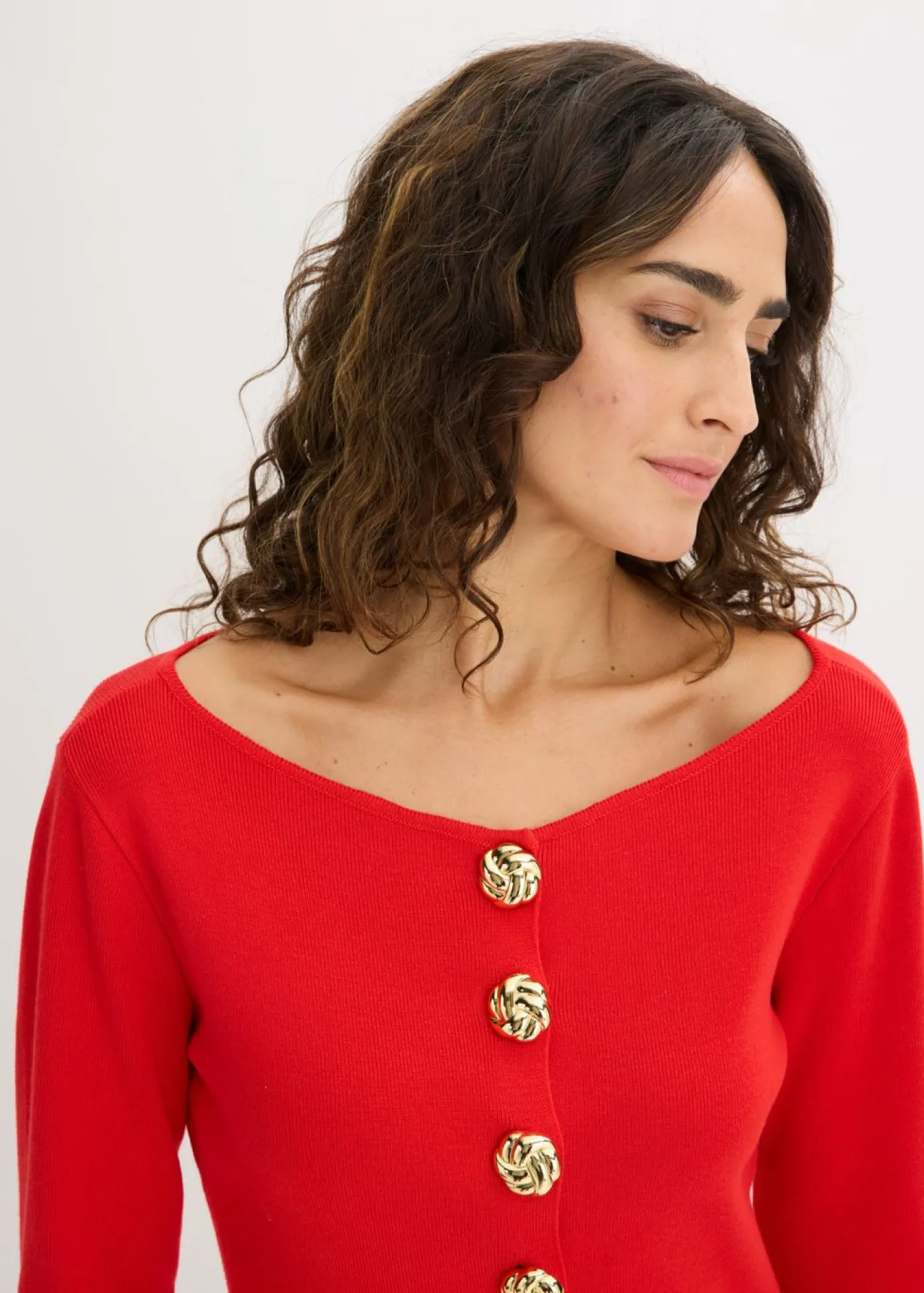 Mujer bonprix bonprix Chaqueta de punto con peplum y botones decorativos