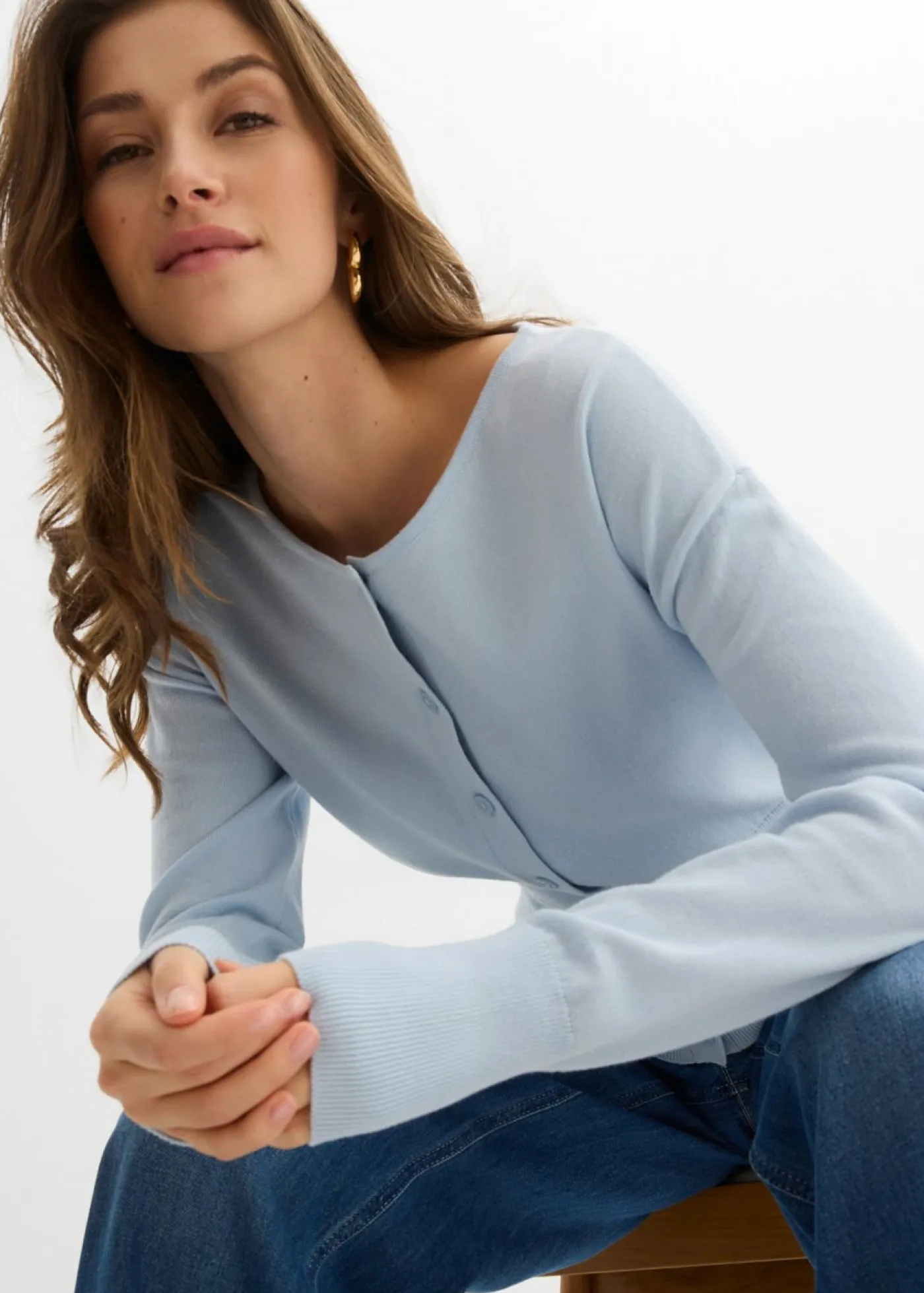 bonprix bonprix Jerséis|Novedades>Chaqueta de punto fino con cuello redondo azul pálido