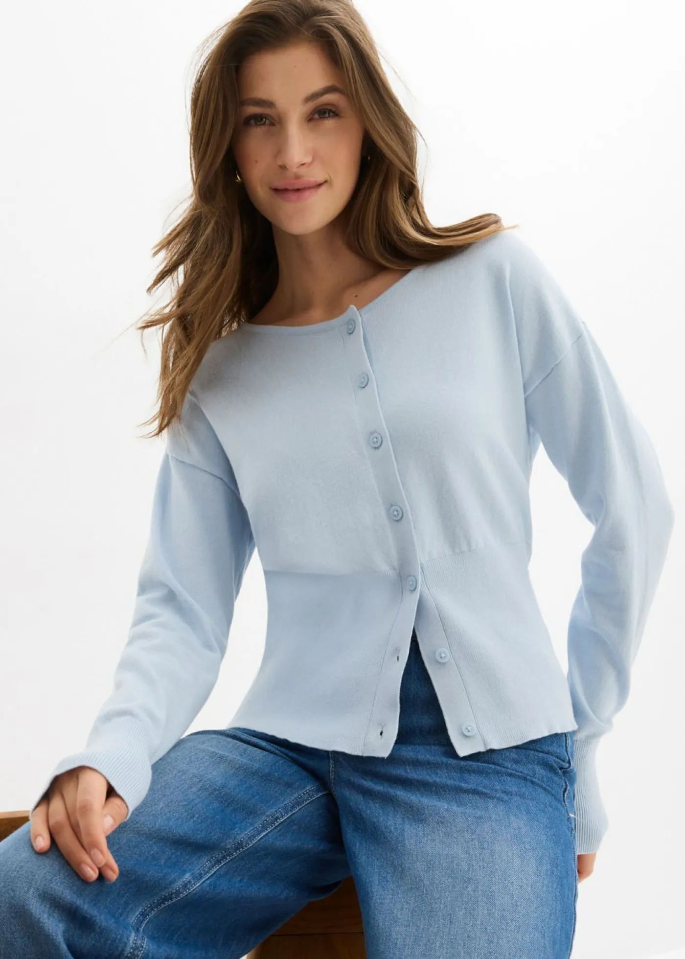 bonprix bonprix Jerséis|Novedades>Chaqueta de punto fino con cuello redondo azul pálido