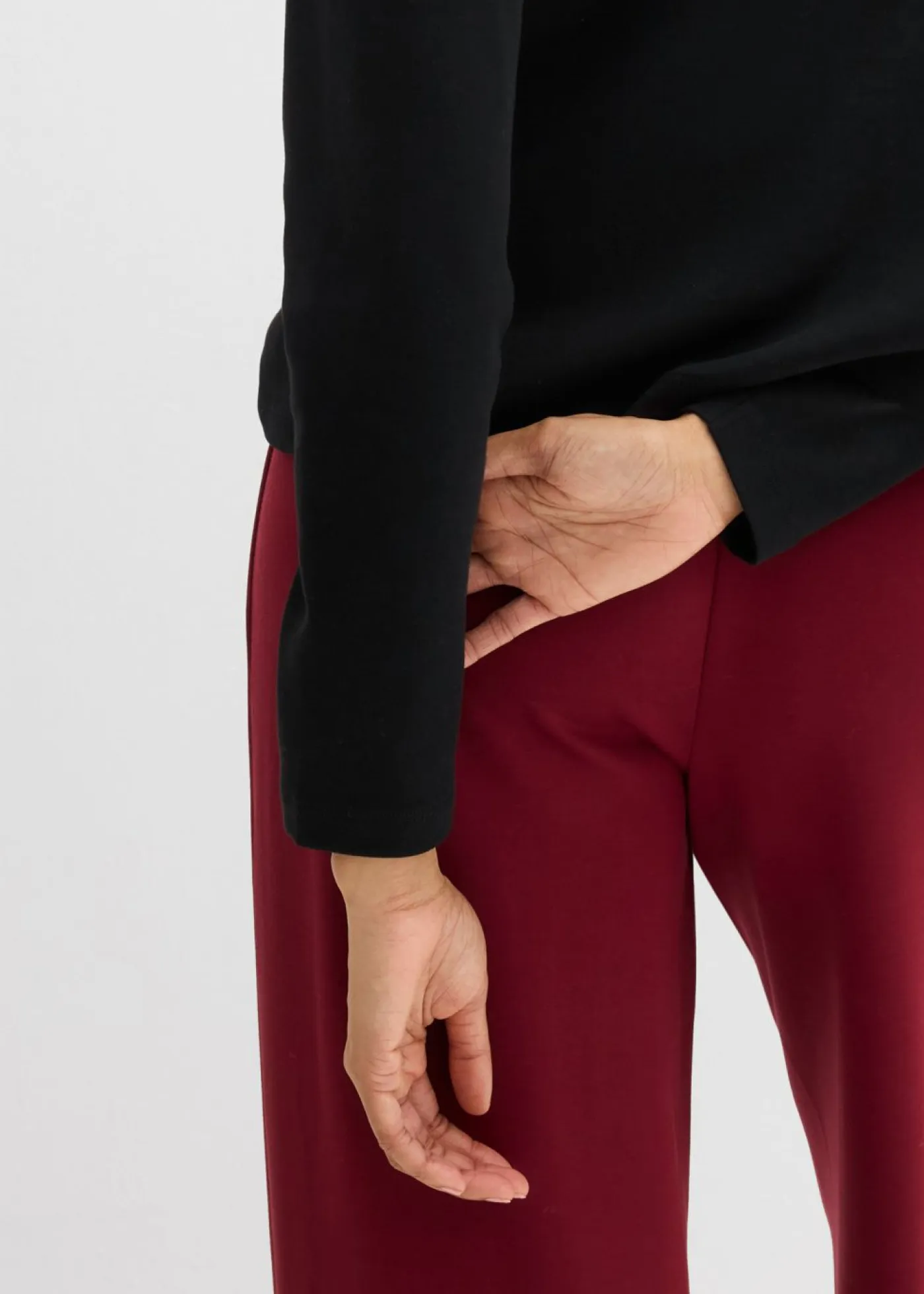 bonprix bonprix Básicos|Camisetas>Chaqueta de punto grueso de algodón orgánico puro Negro