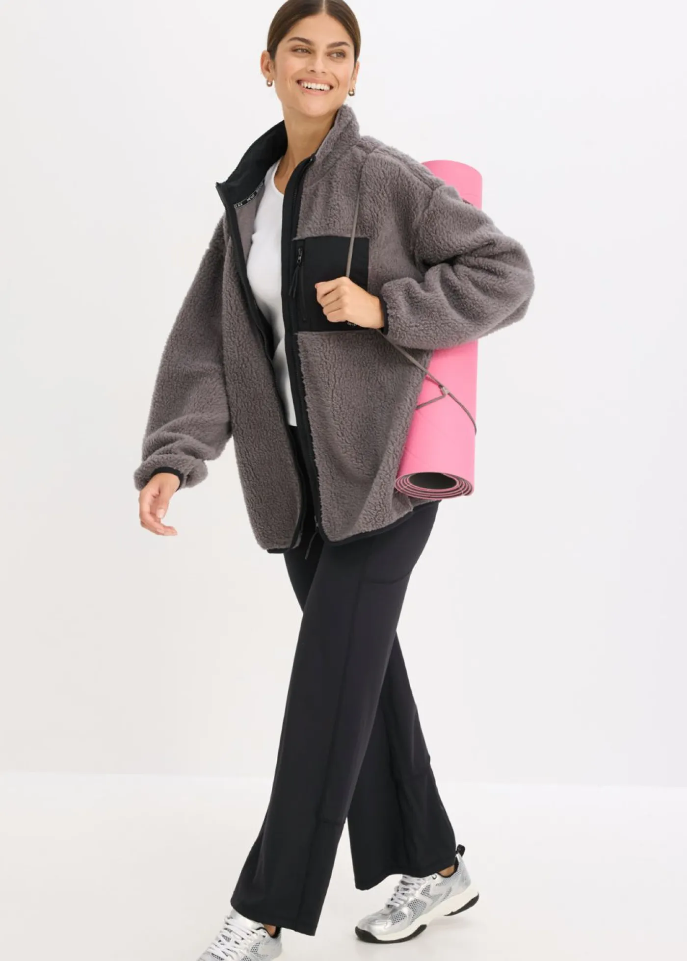 bonprix bonprix Ropa Deportiva|Chaquetas Y Abrigos>Chaqueta deportiva funcional con corte holgado Pizarra + negro