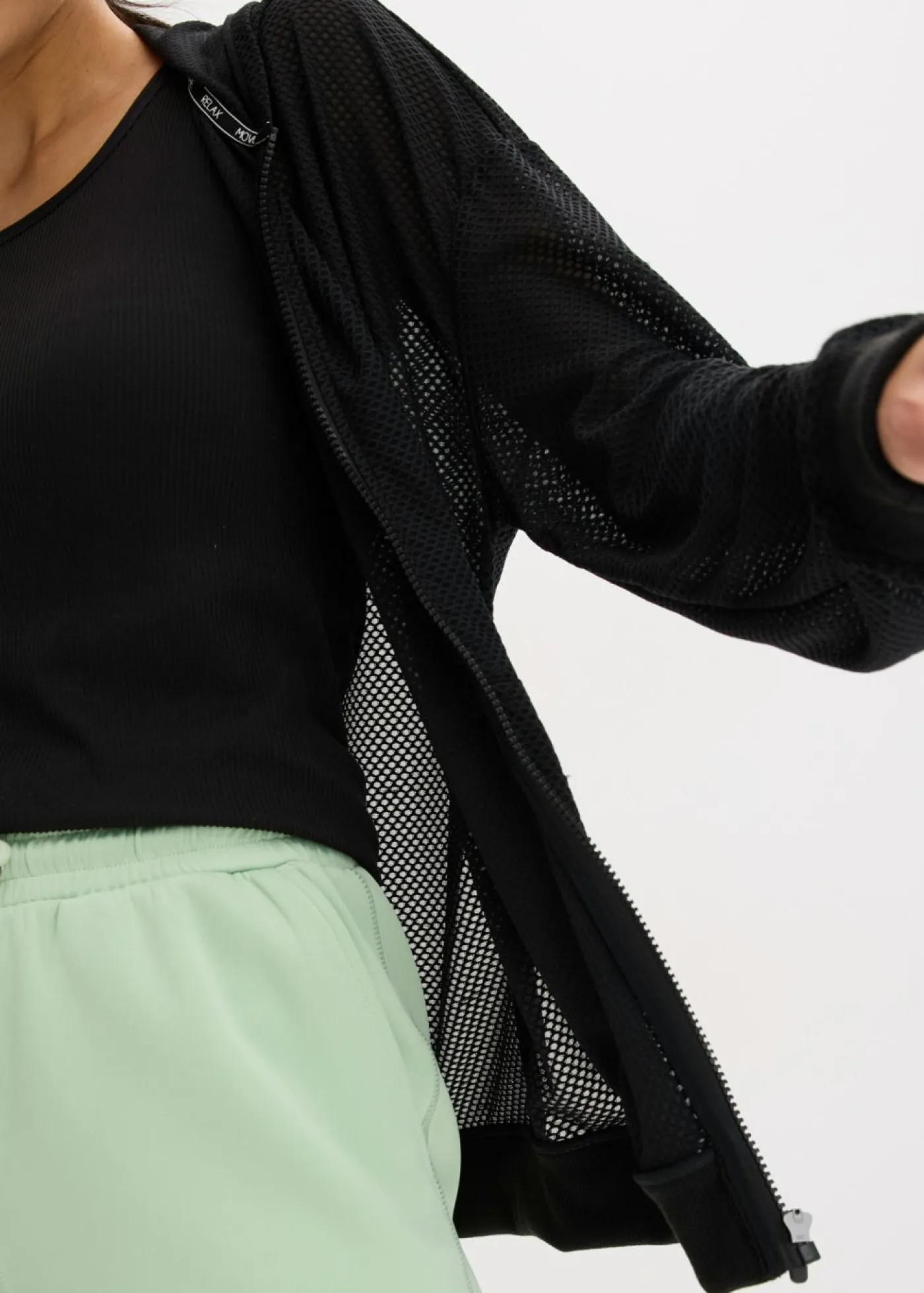 bonprix bonprix Ropa Deportiva|Chaquetas Y Abrigos>Chaqueta deportiva transparente de malla con corte holgado Negro