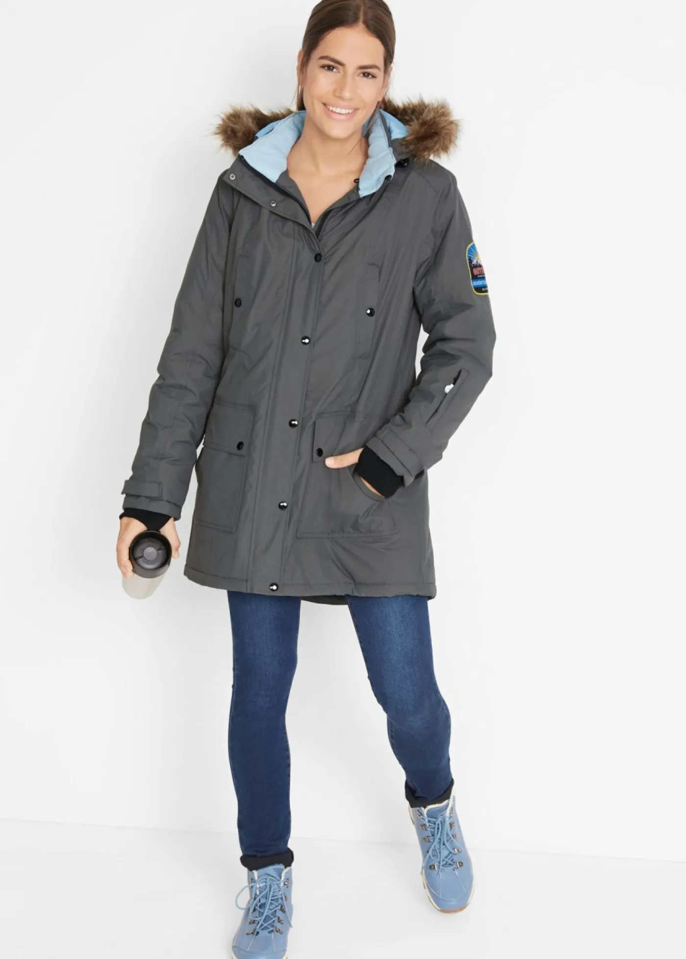 bonprix bonprix Chaquetas Y Abrigos>Chaqueta funcional de trekking con capucha, diseño largo y tejido impermeable pizarra