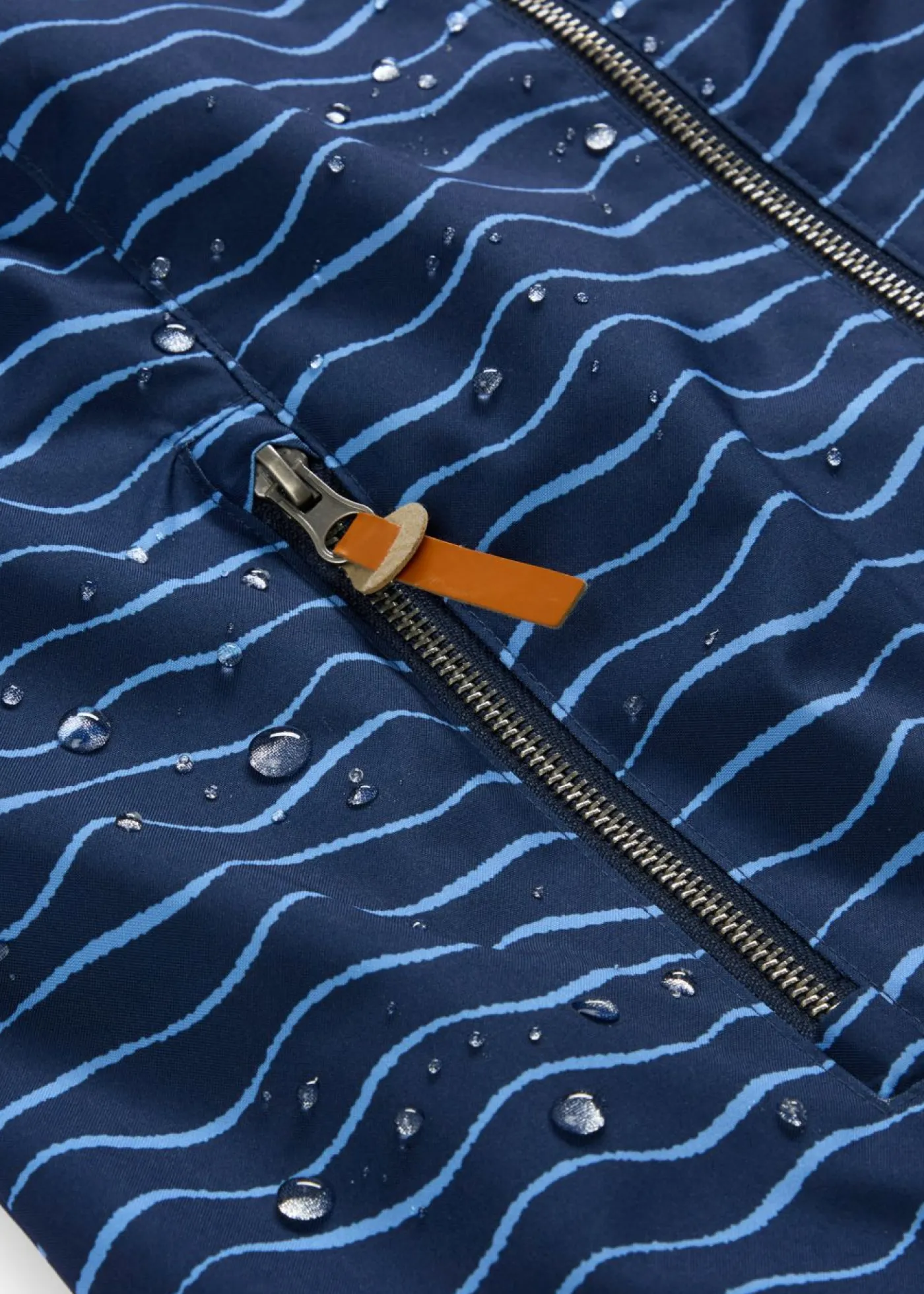 bonprix bonprix Ropa Para El Aire Libre|Ropa Deportiva>Chaqueta funcional impermeable Azul marino/azul provenzal con estampado gráfico