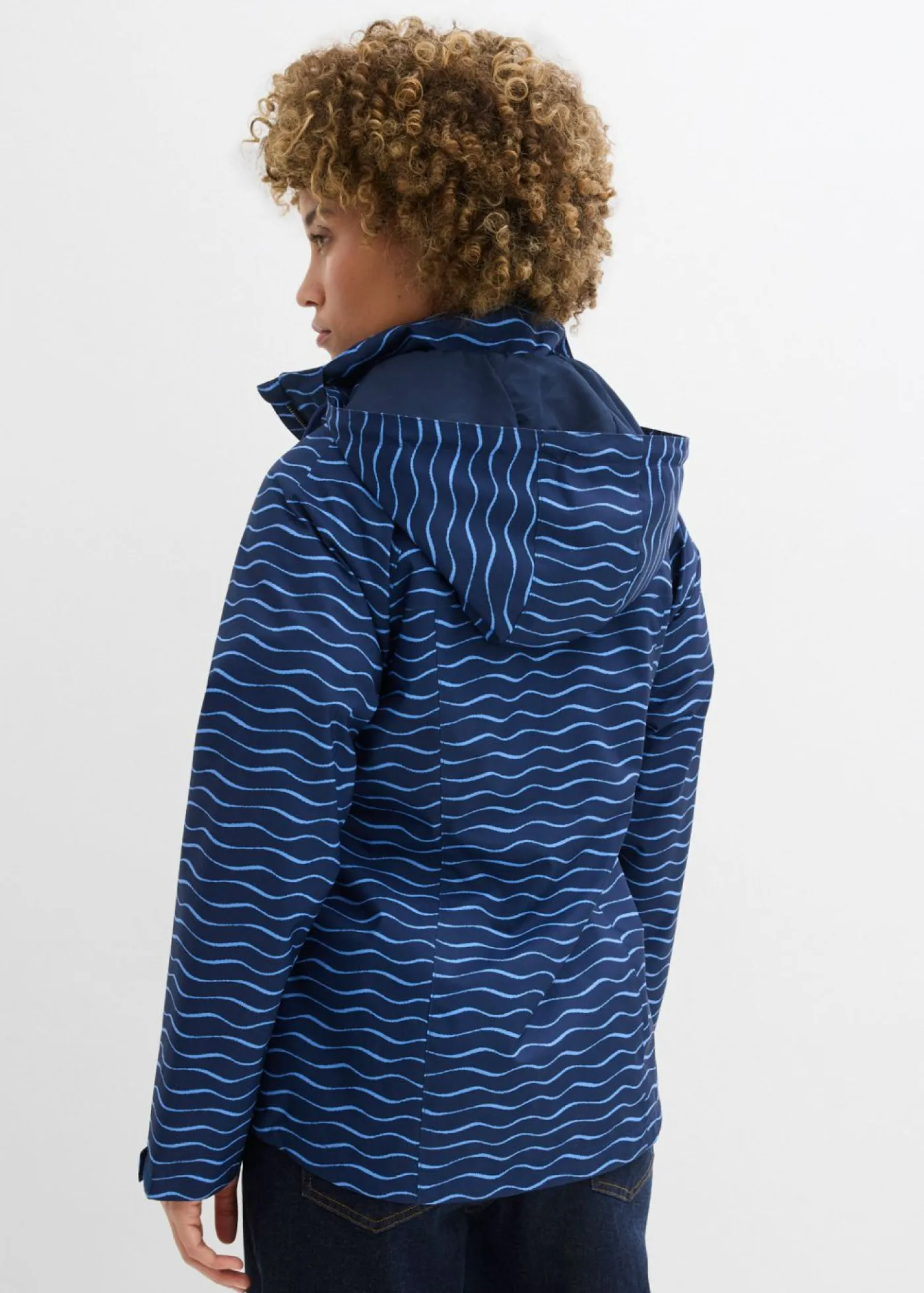 bonprix bonprix Ropa Para El Aire Libre|Ropa Deportiva>Chaqueta funcional impermeable Azul marino/azul provenzal con estampado gráfico