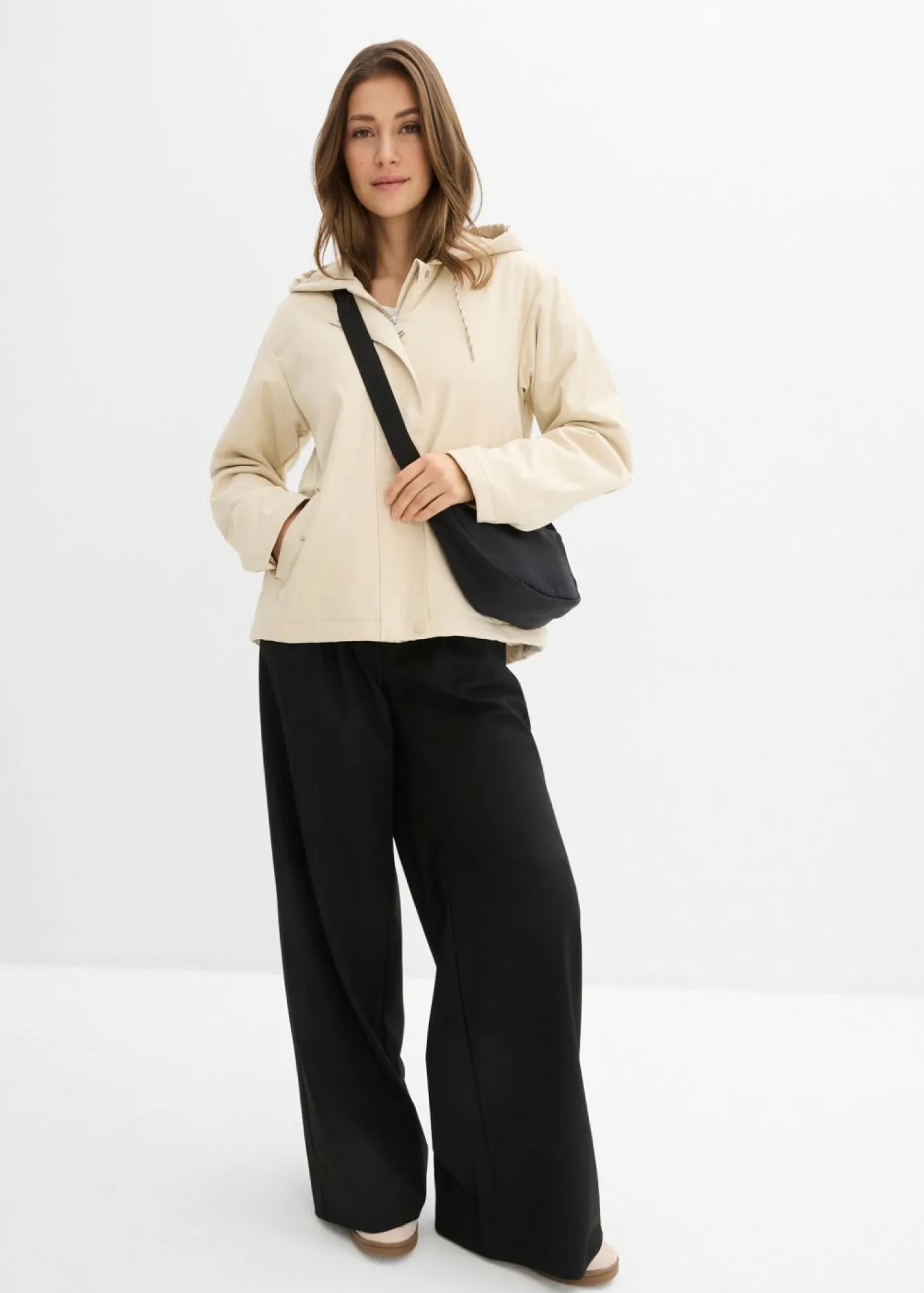 bonprix bonprix Chaquetas Y Abrigos|Novedades>Chaqueta funcional ligeramente acolchada de material repelente al agua Arena claro