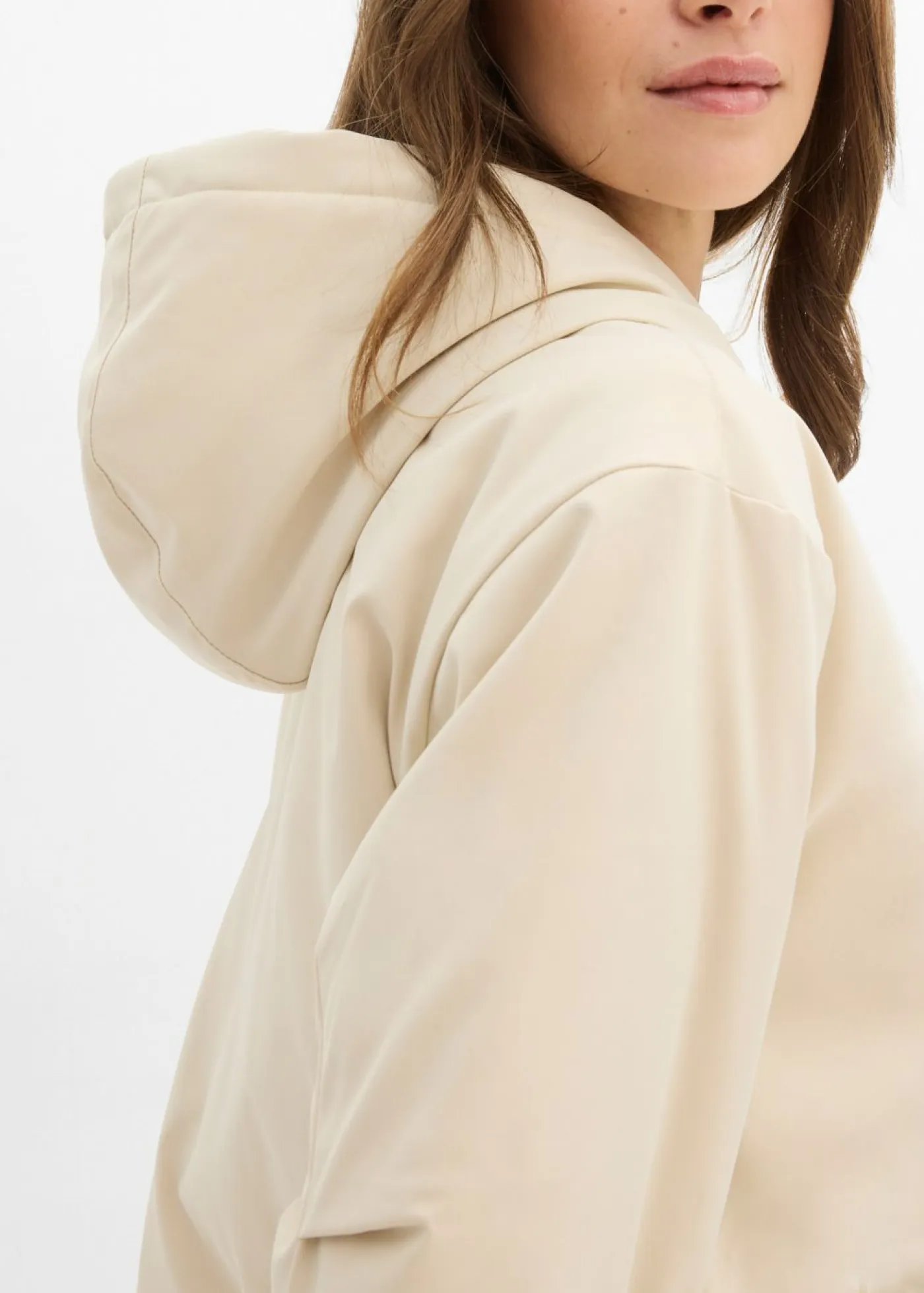 bonprix bonprix Chaquetas Y Abrigos|Novedades>Chaqueta funcional ligeramente acolchada de material repelente al agua Arena claro