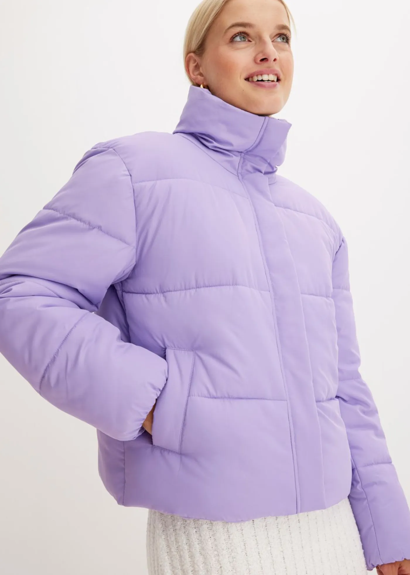 bonprix bonprix Chaquetas Y Abrigos>Chaqueta guateada con cuello alto Lila suave