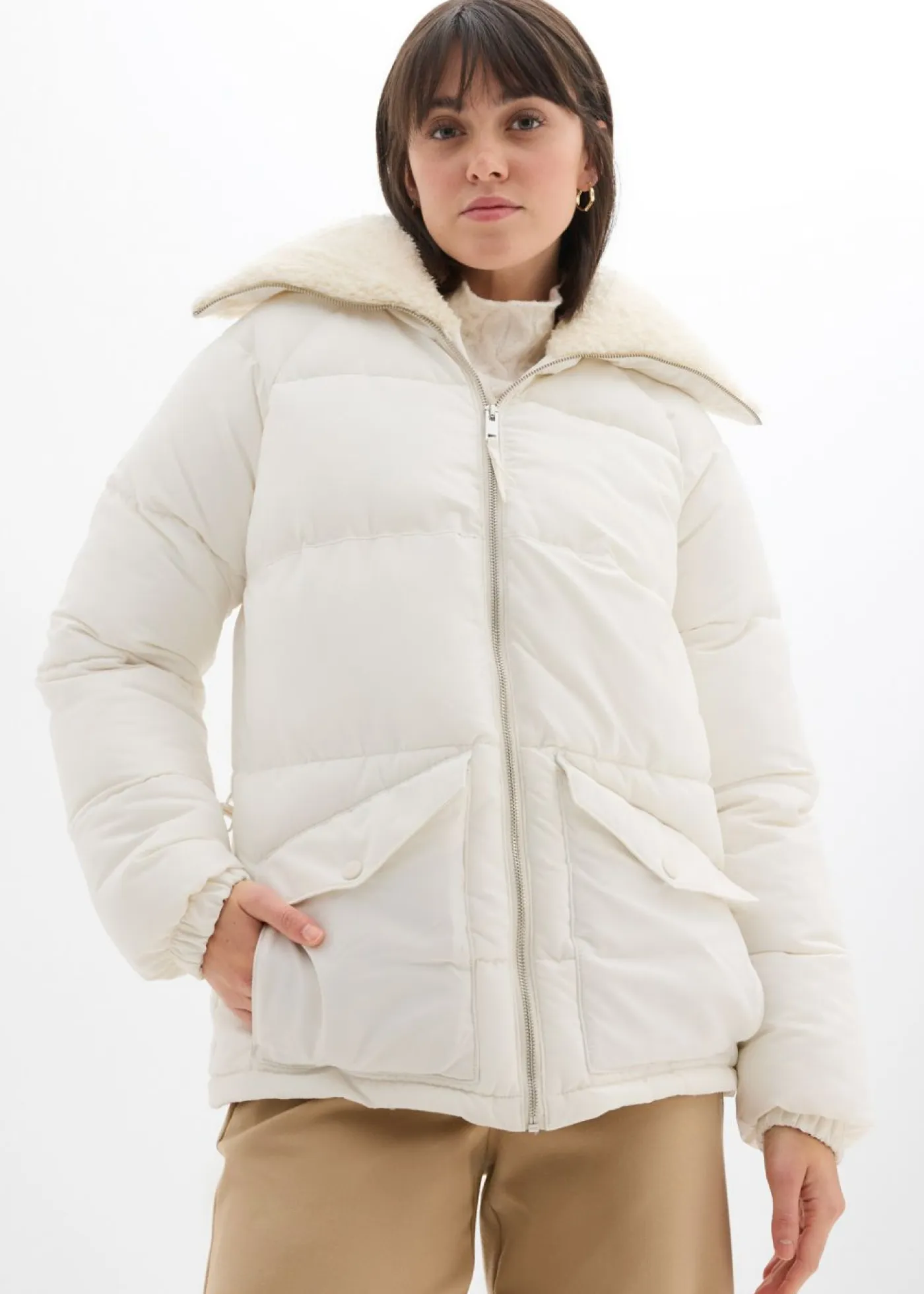 bonprix bonprix Chaquetas Y Abrigos>Chaqueta guateada con cuello de pelo blanco perla