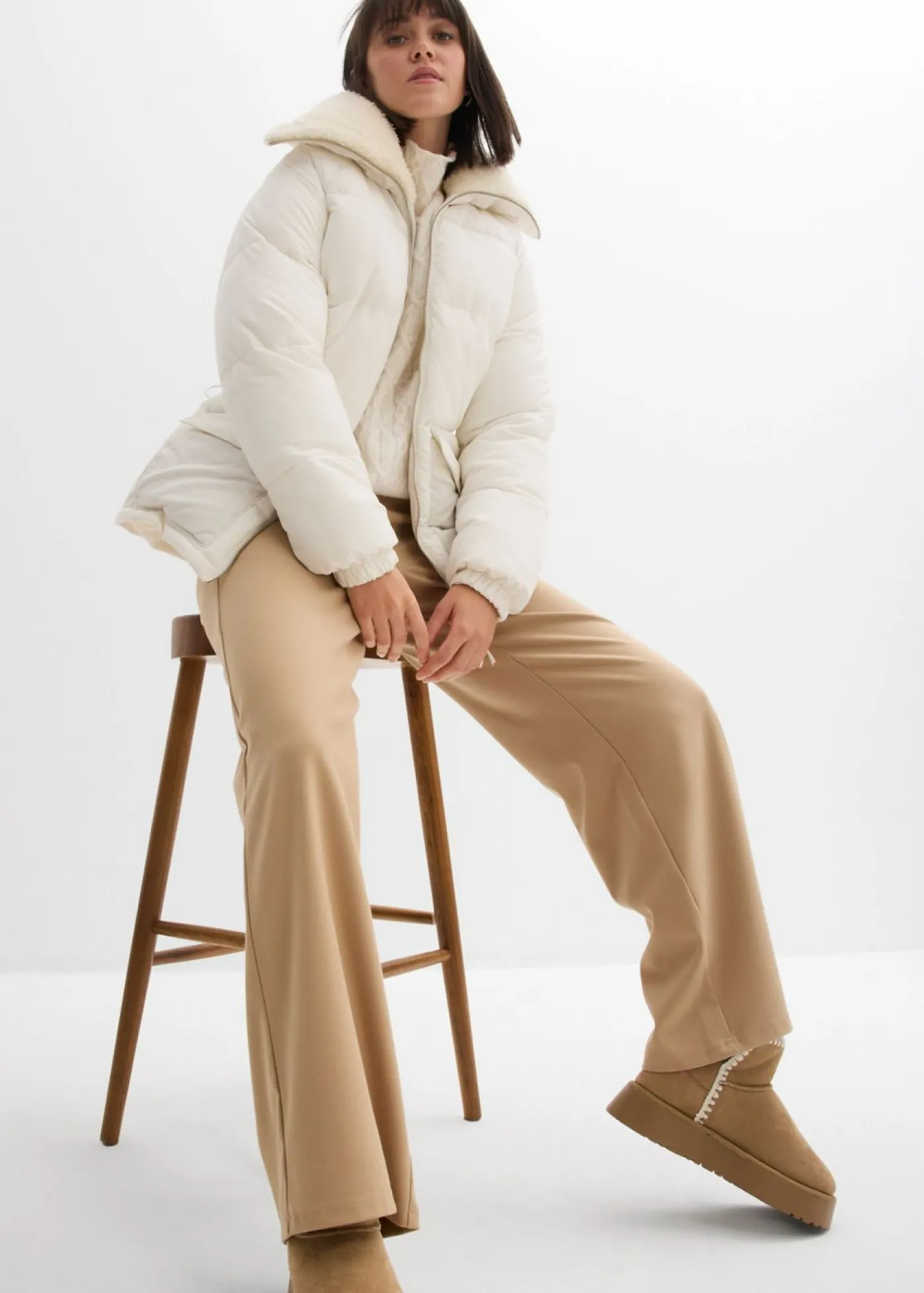 bonprix bonprix Chaquetas Y Abrigos>Chaqueta guateada con cuello de pelo blanco perla