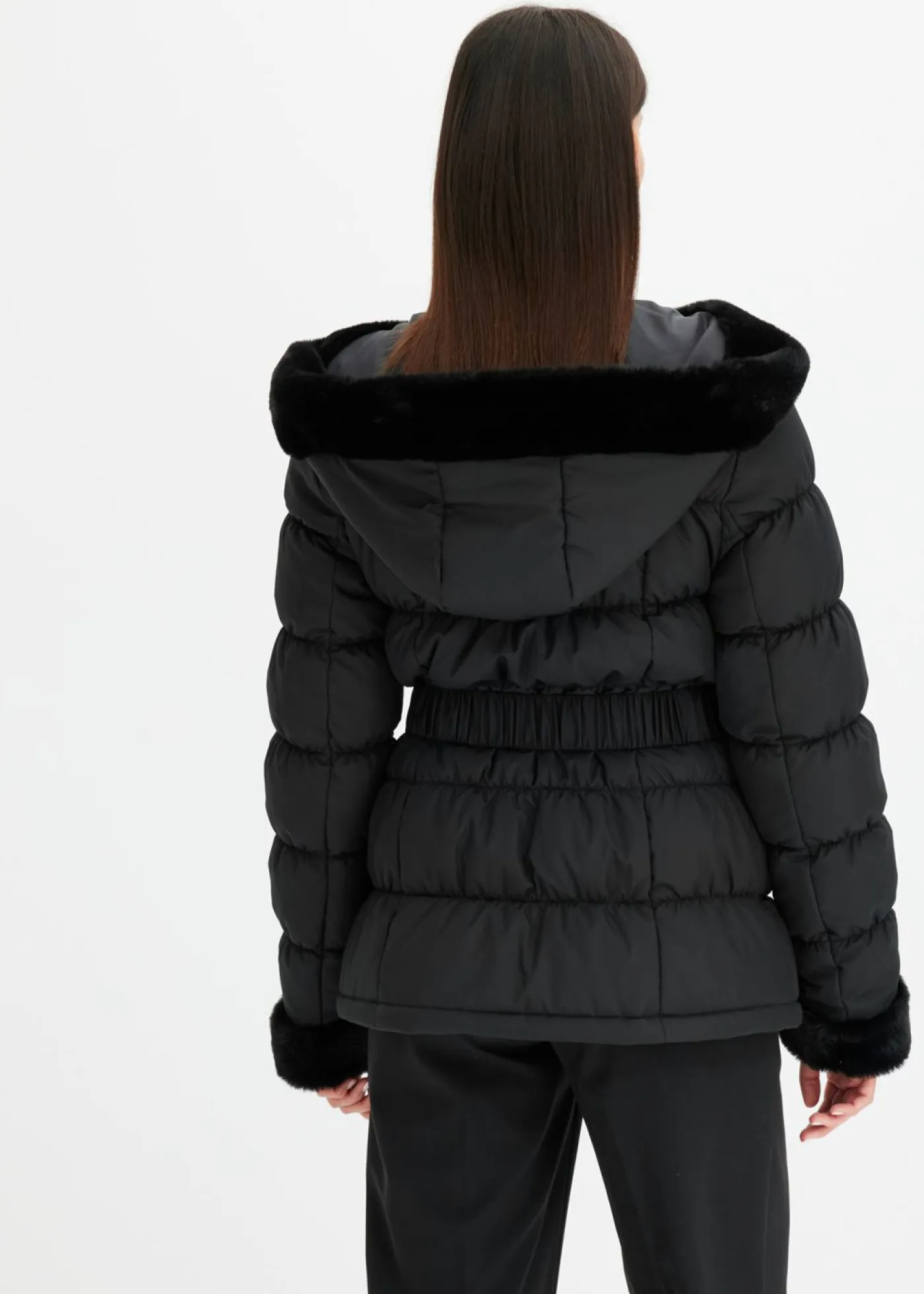 bonprix bonprix Chaquetas Y Abrigos>Chaqueta guateada con pelo sintético Negro