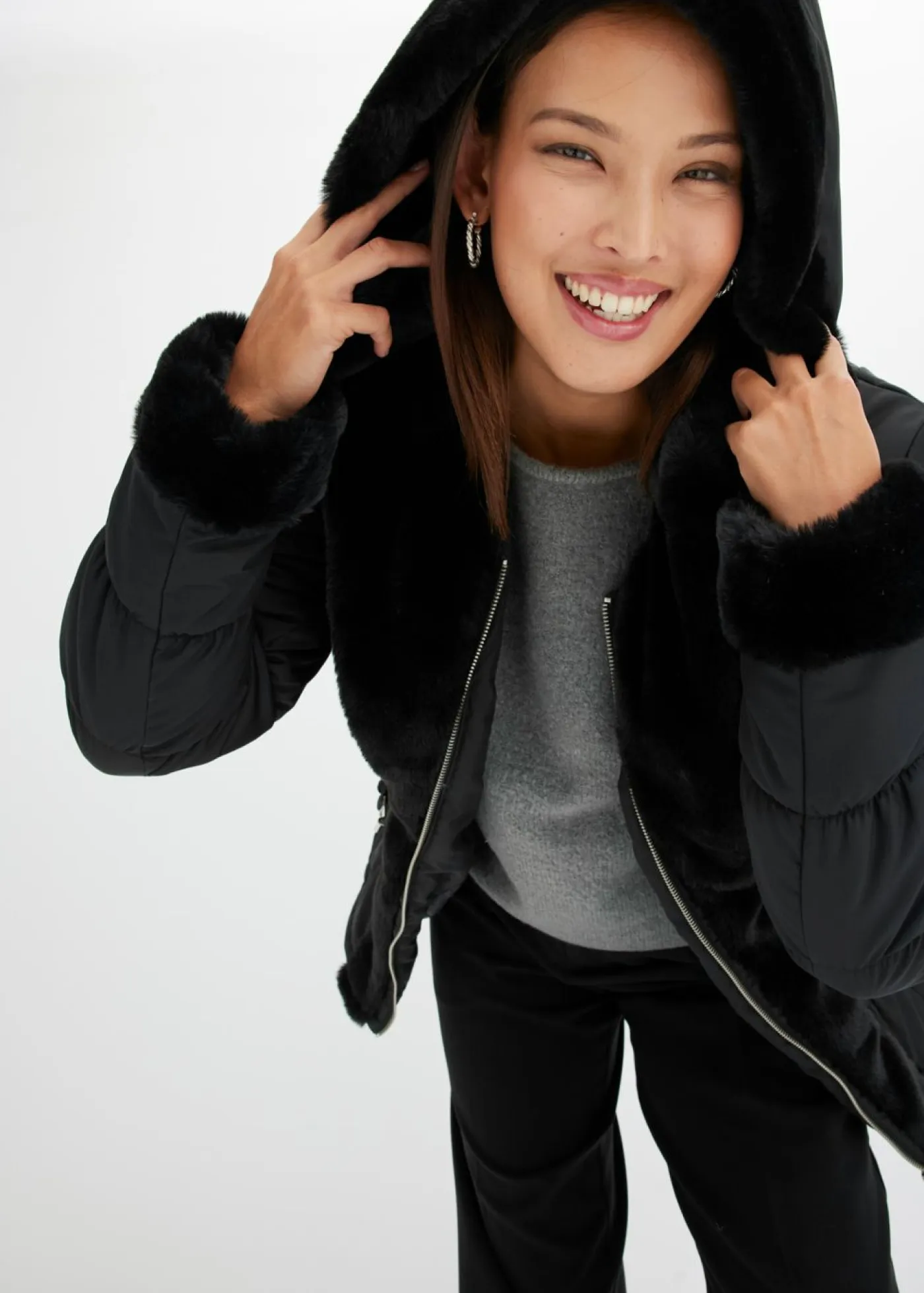 bonprix bonprix Chaquetas Y Abrigos>Chaqueta guateada con pelo sintético Negro