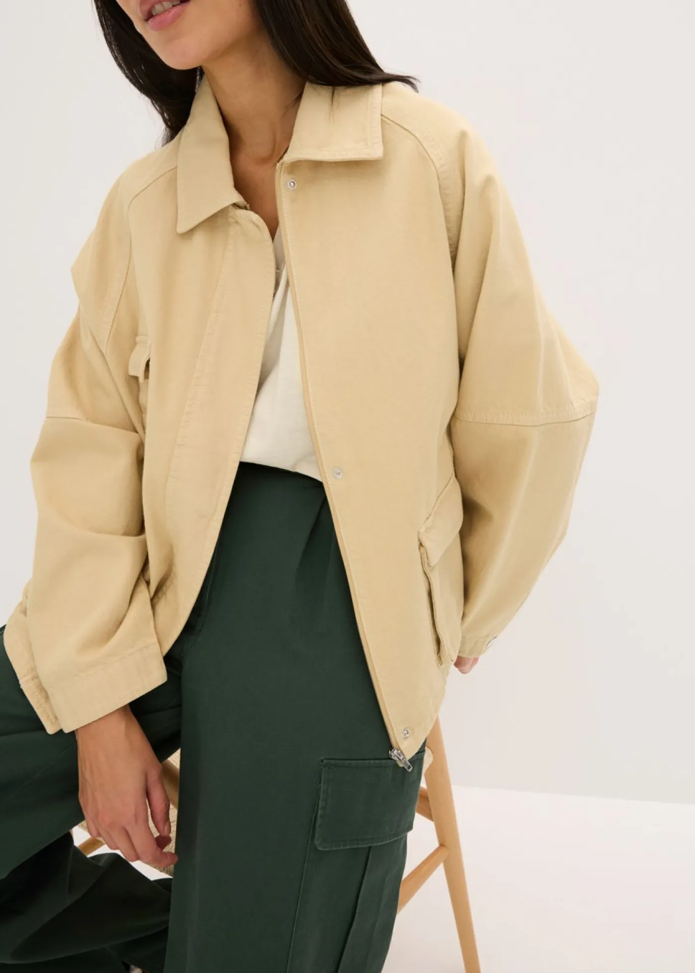 bonprix bonprix Chaquetas Y Abrigos>Chaqueta tipo militar de algodón puro Beige verdoso