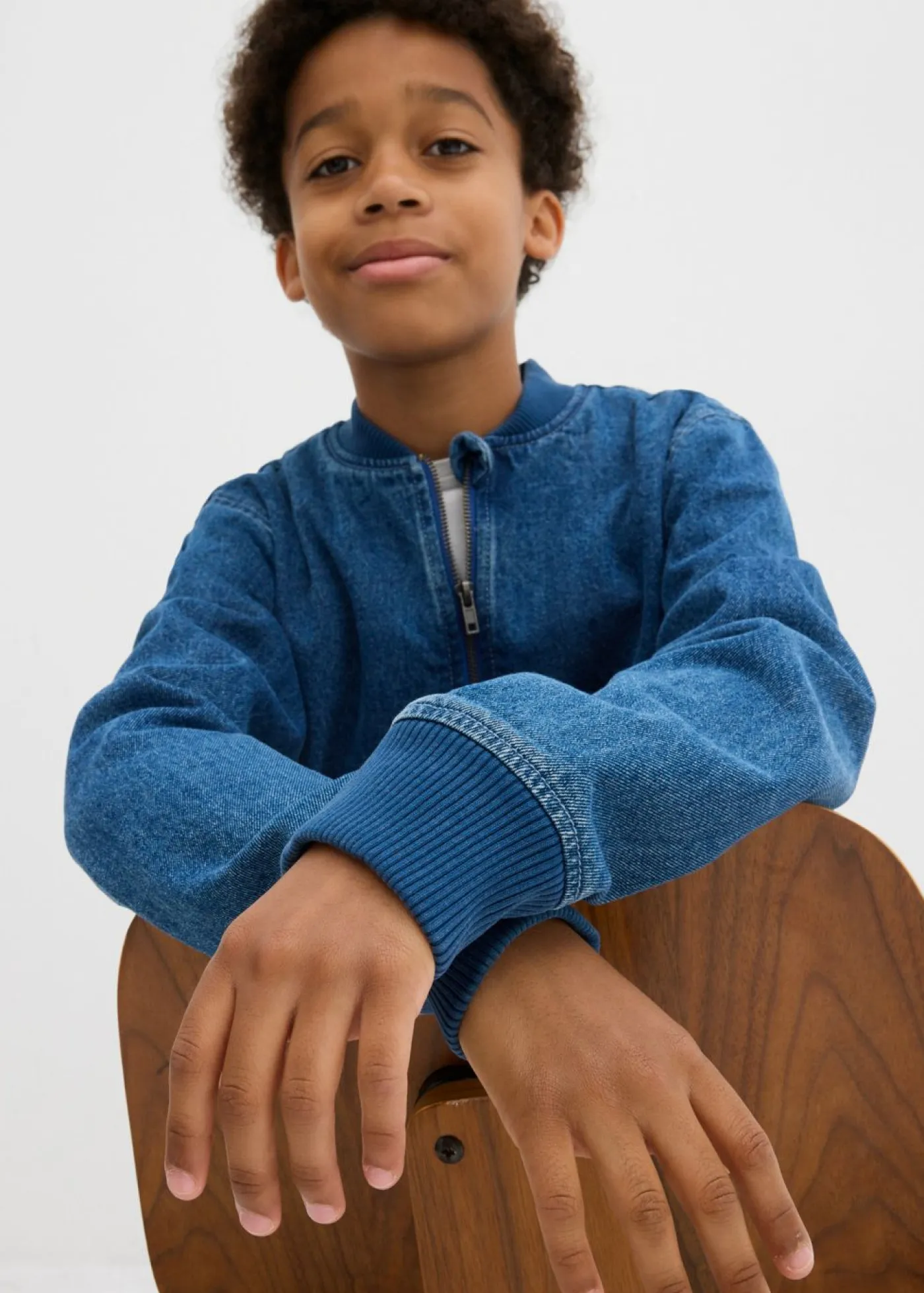 bonprix bonprix Ropa 9 A 16 Años·Chaquetas Y Ropa Outdoor>Chaqueta vaquera de algodón puro con forma de blusón Denim claro